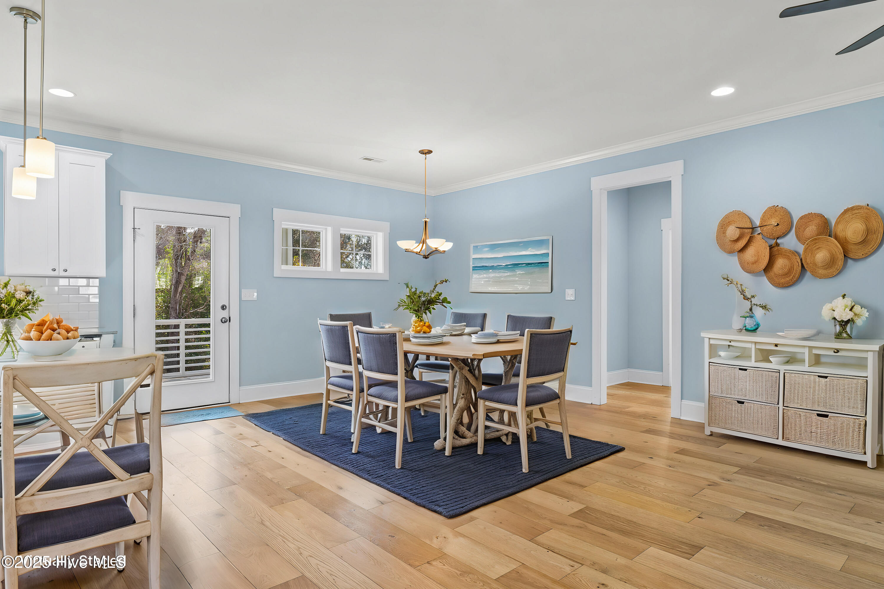 100529513 | Photo 14