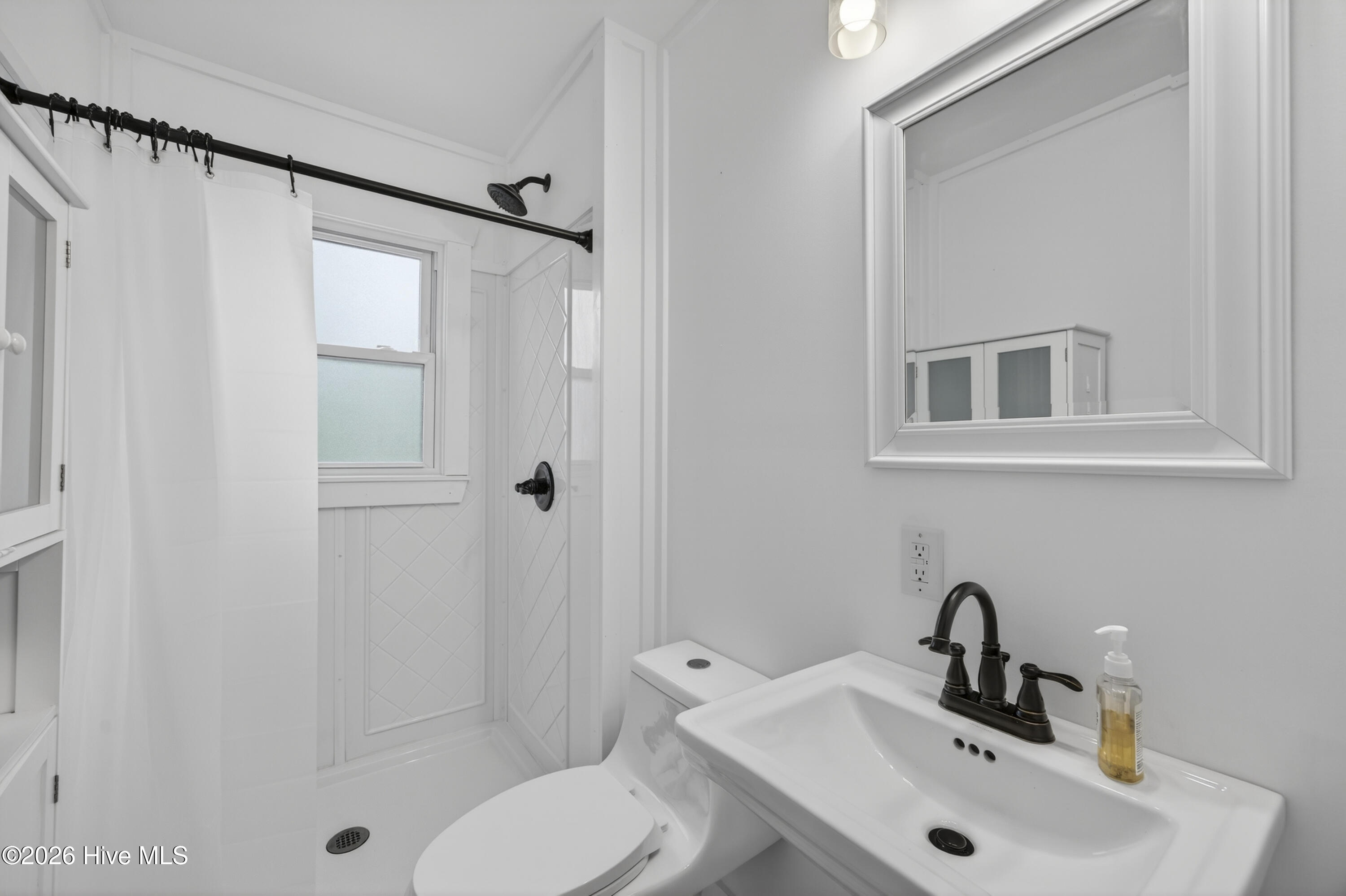 100556676 | Photo 26