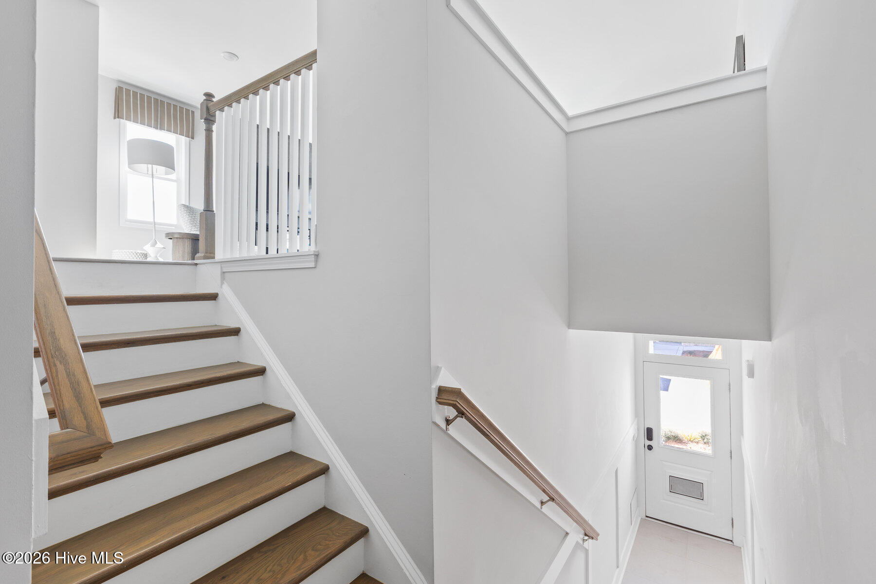 100547482 | Photo 38