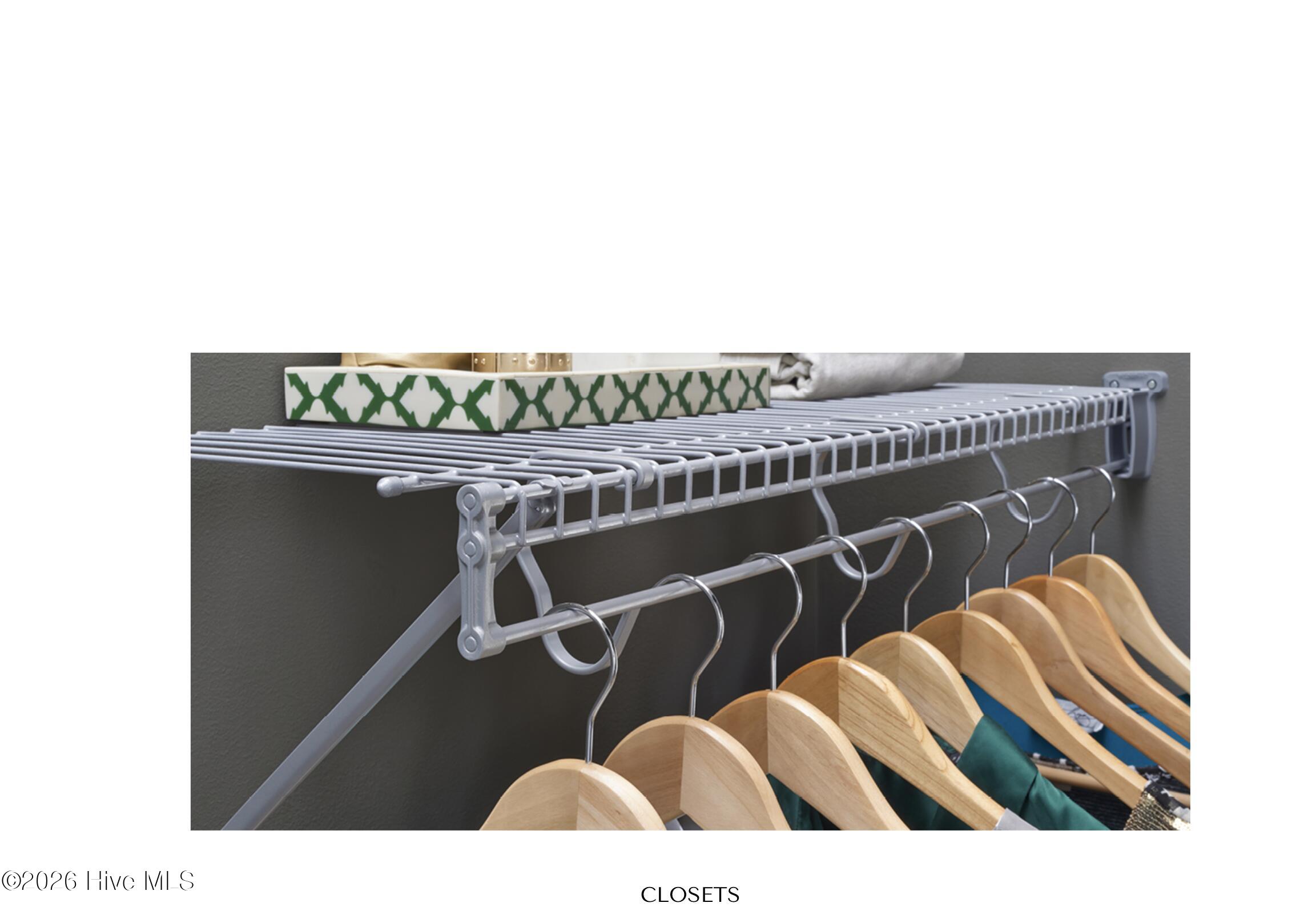 100561387 | Photo 24