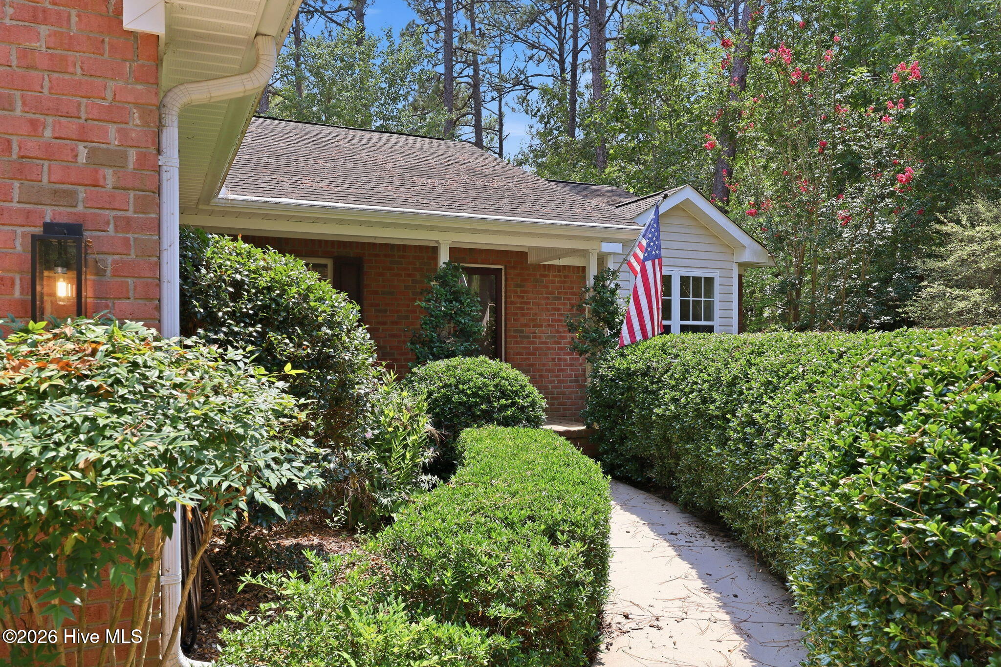 Photo 2 of Single family home for sale at 20 Starlit Ln, Pinehurst, NC 28374 | MLS# 100592229 | Listing updated on 2026-08-18