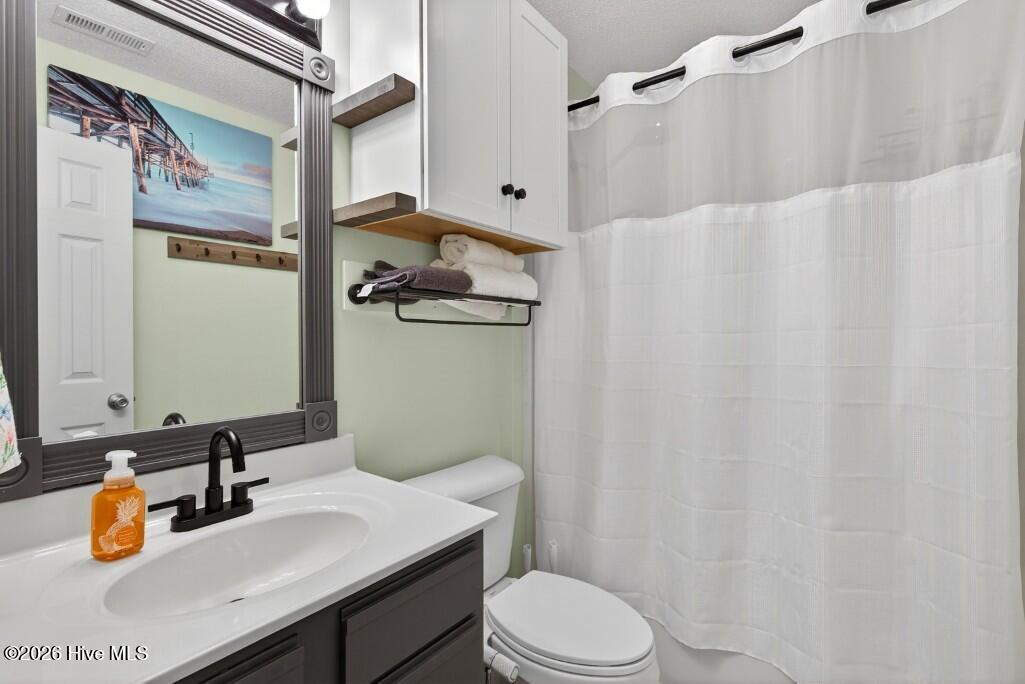 100568444 | Photo 13