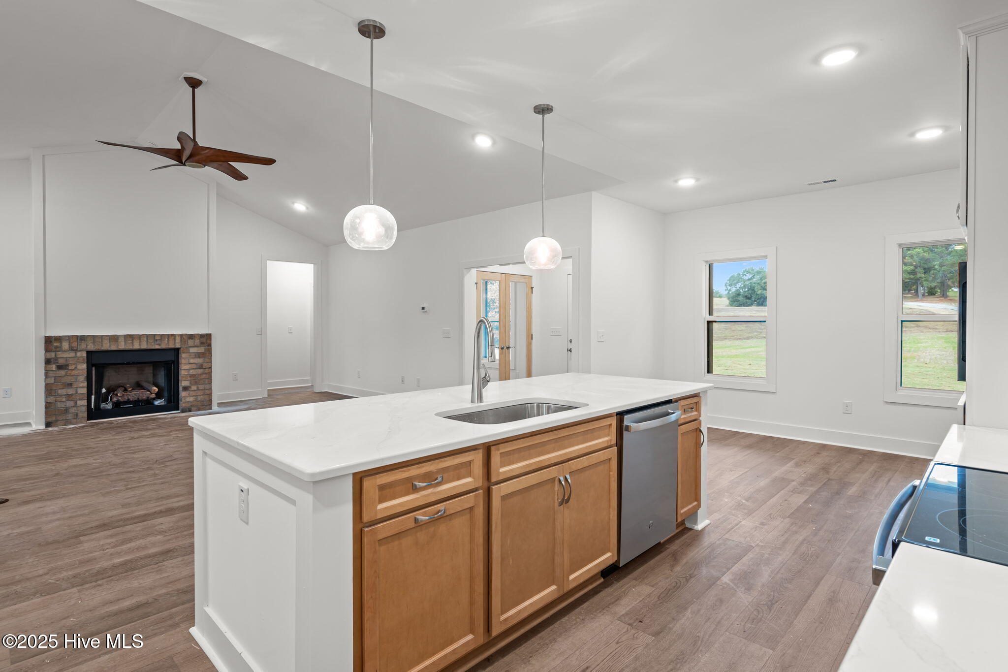 1099 Ring Road
