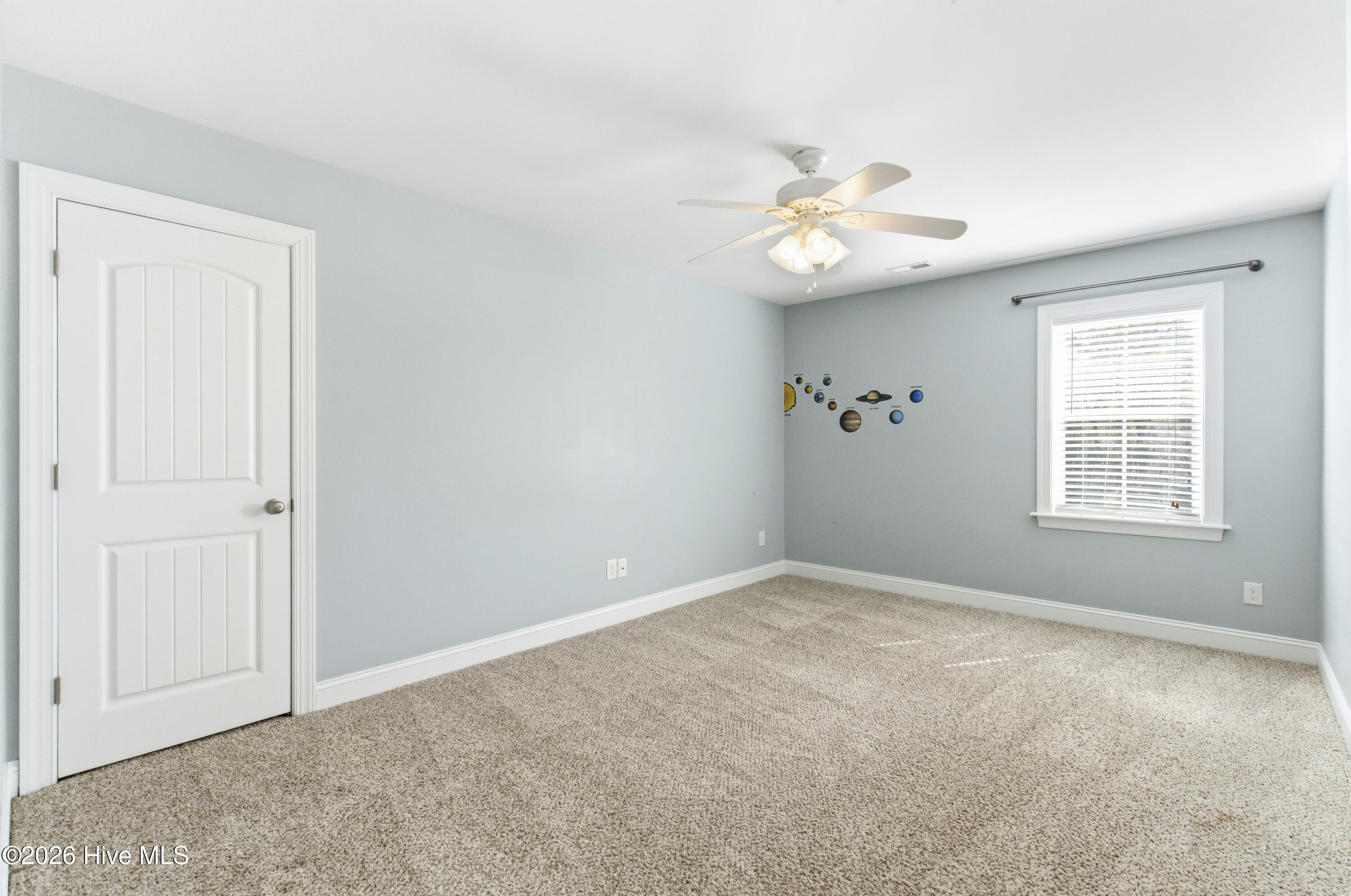 100566364 | Photo 36