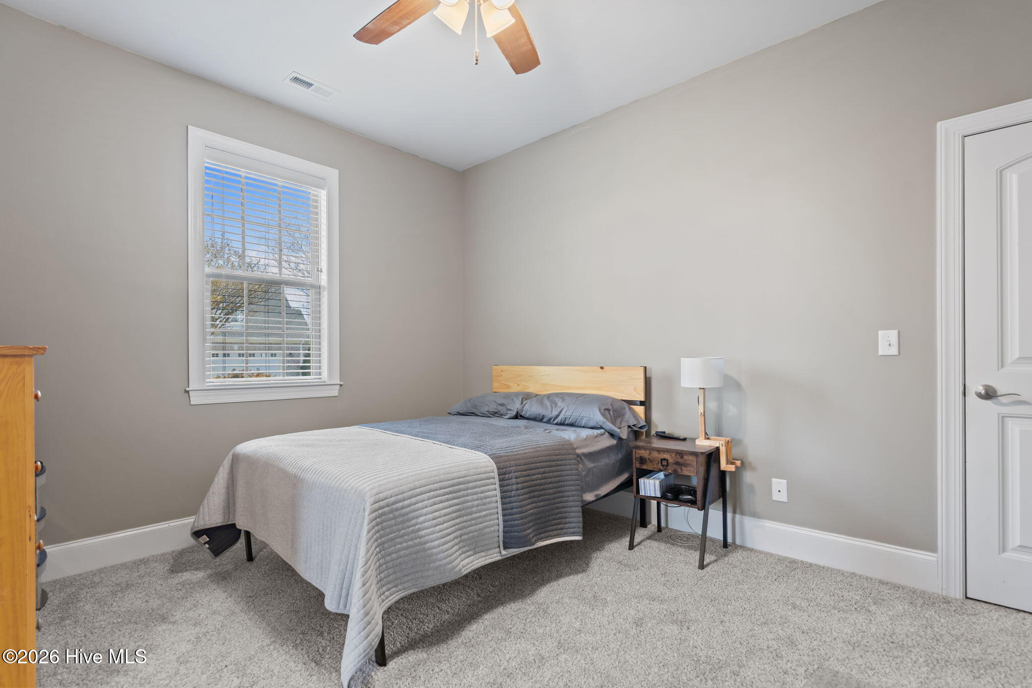 100563487 | Photo 31