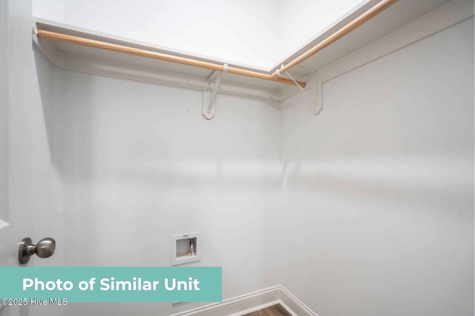 100552373 | Photo 24