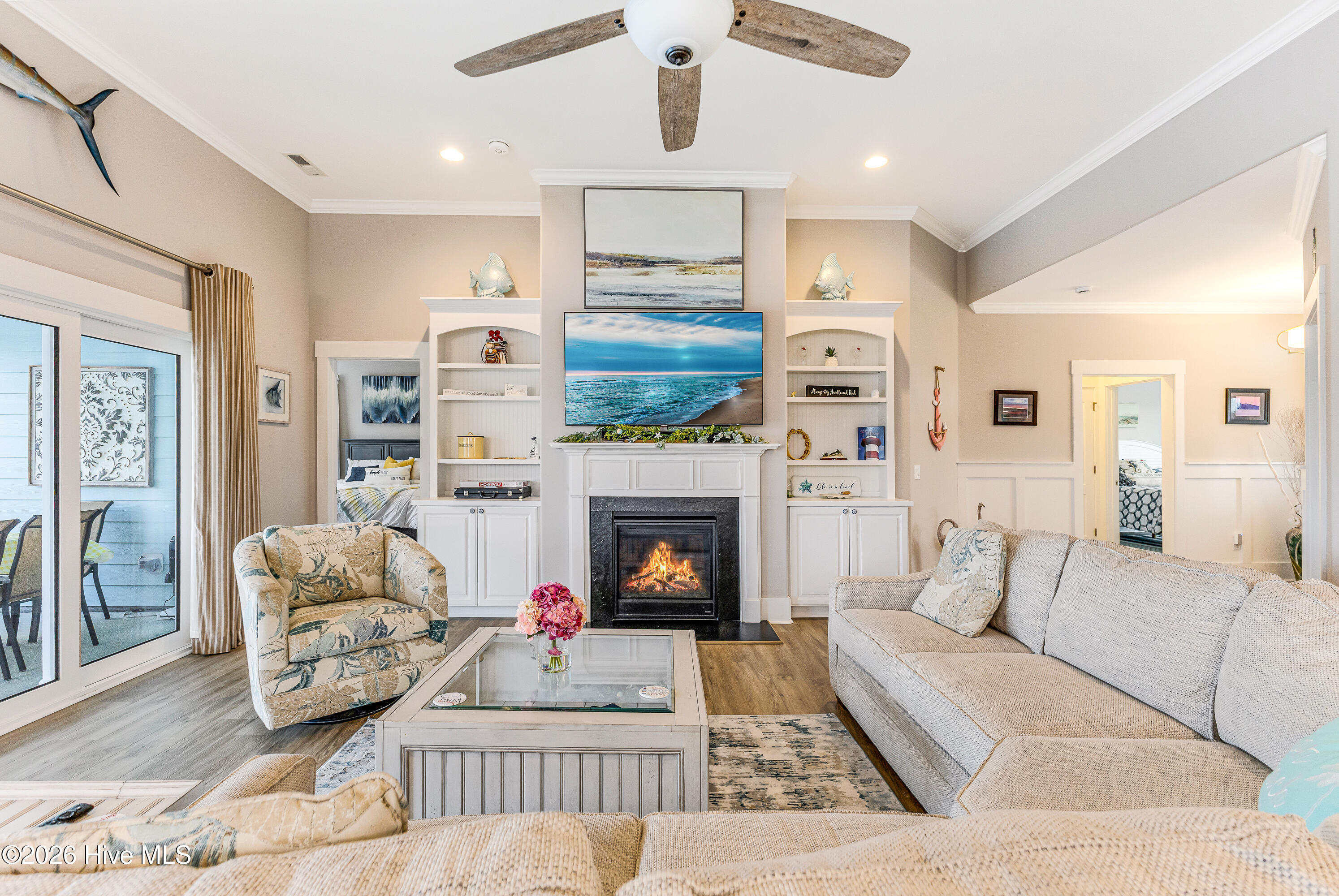 100555586 | Photo 10