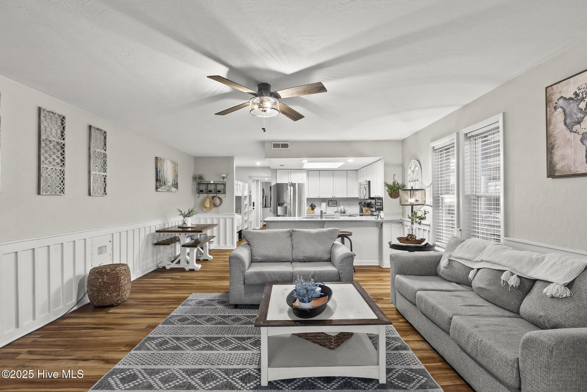 100546076 | Photo 34