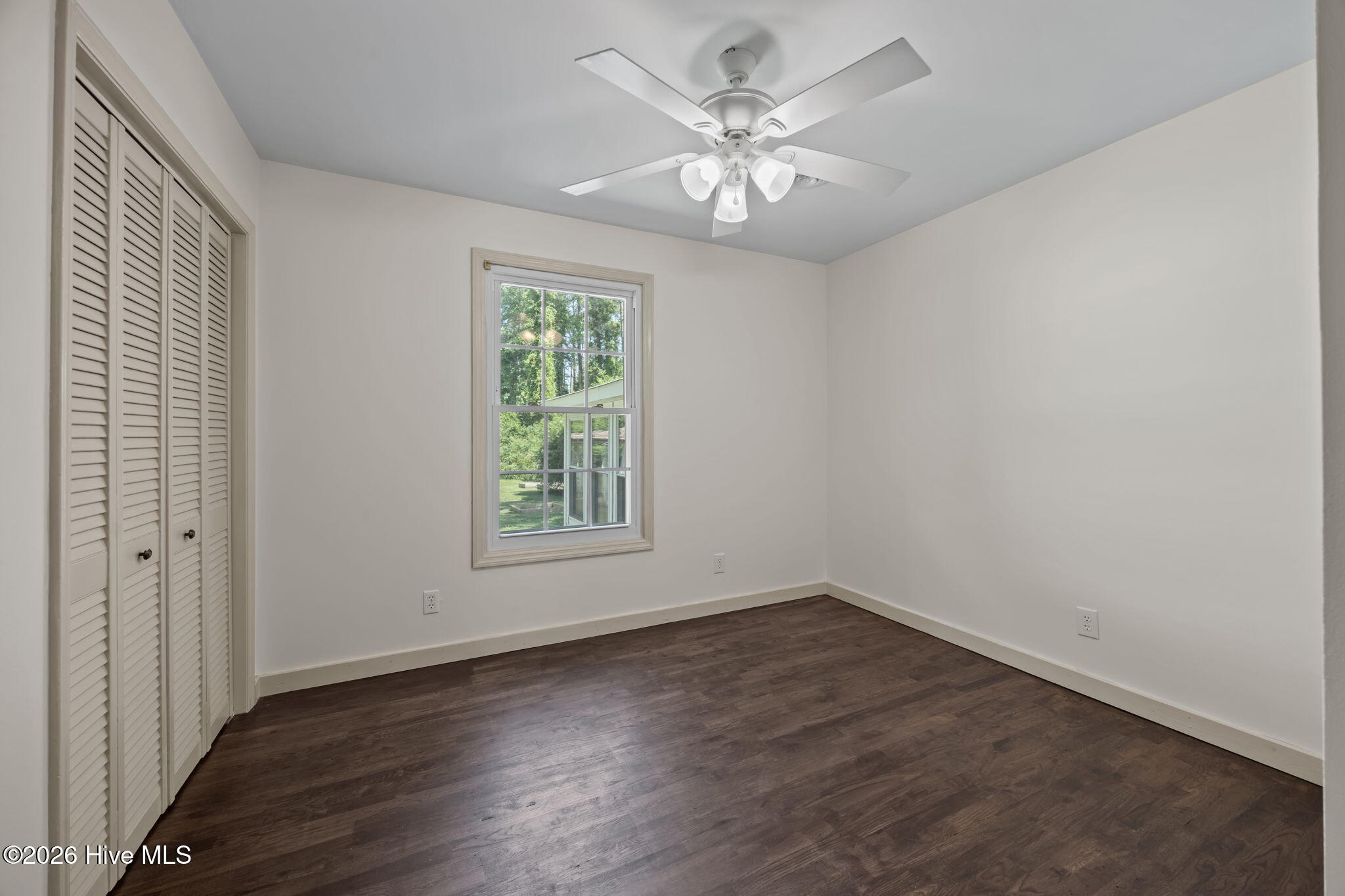 100567940 | Photo 20