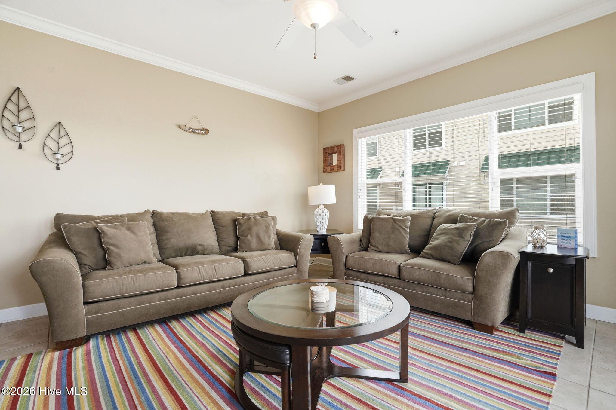 100560222 | Photo 18