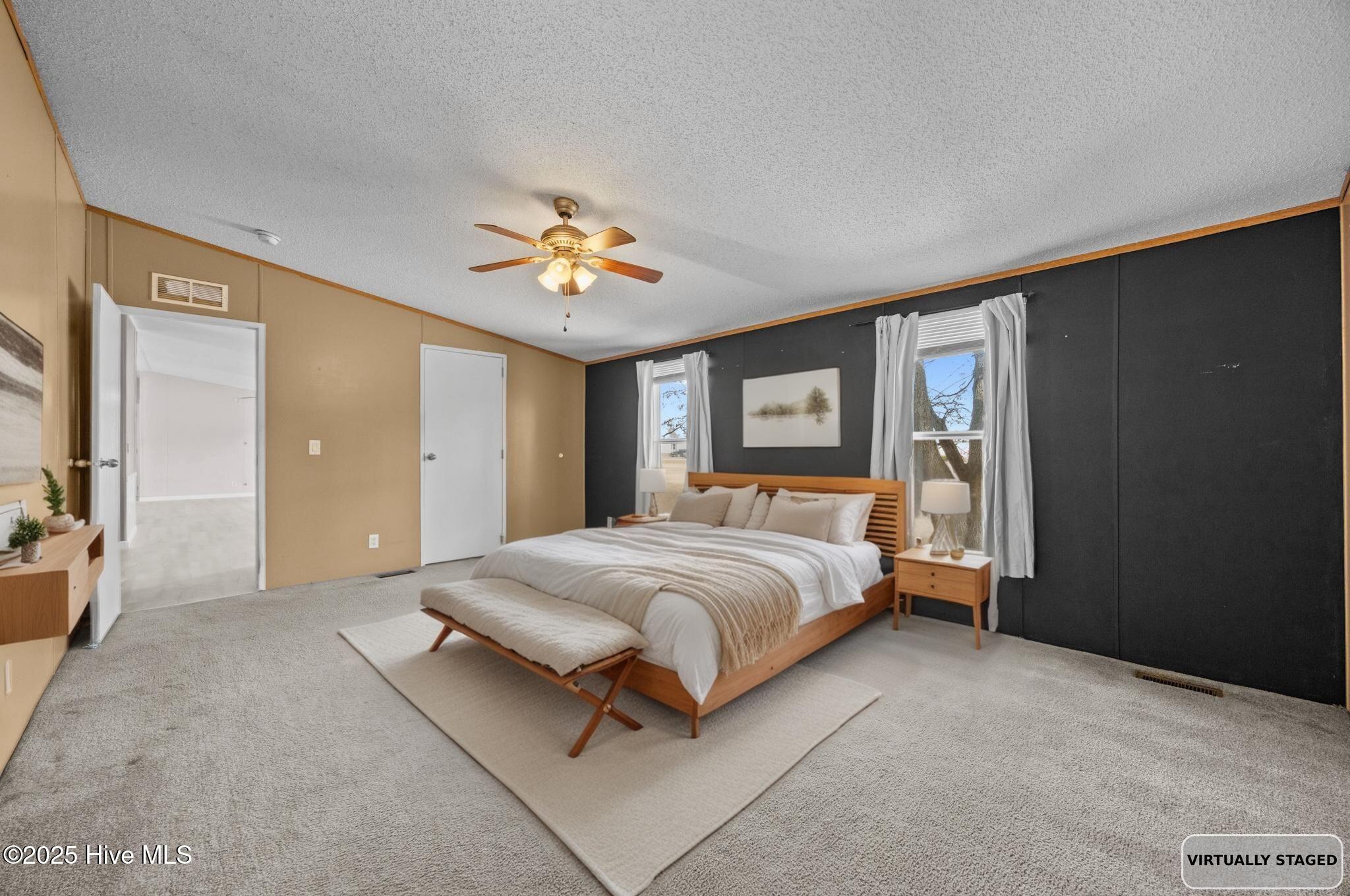 100546042 | Photo 16