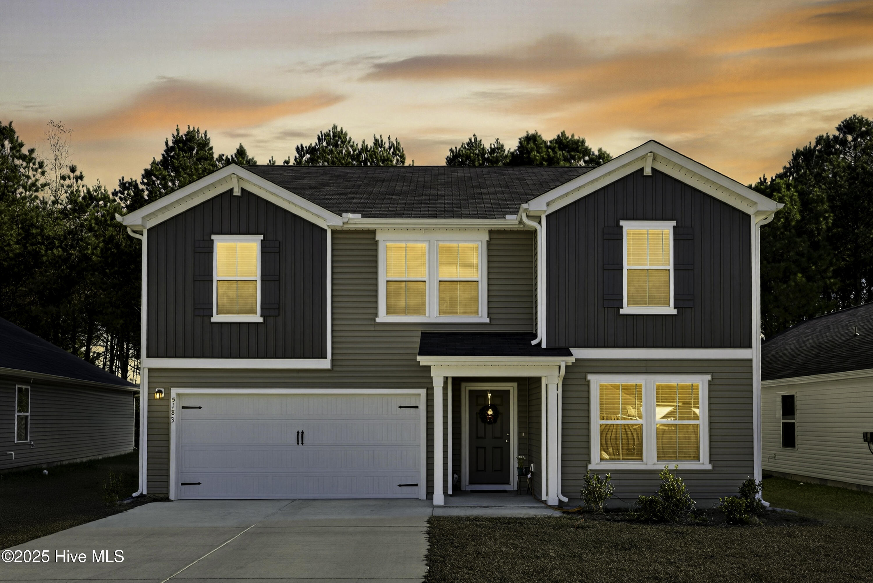 100547005 | Photo 16