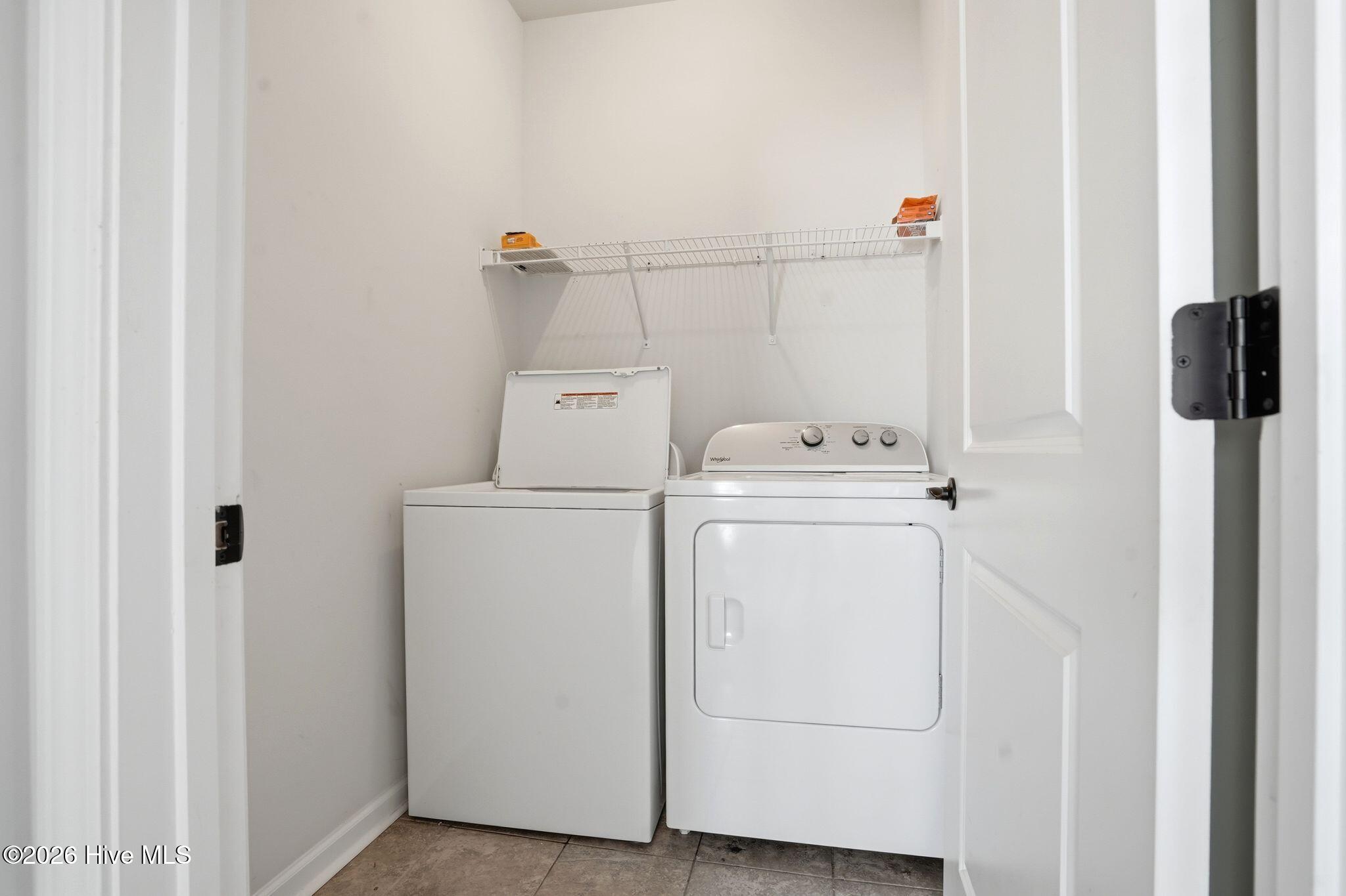 100560381 | Photo 12