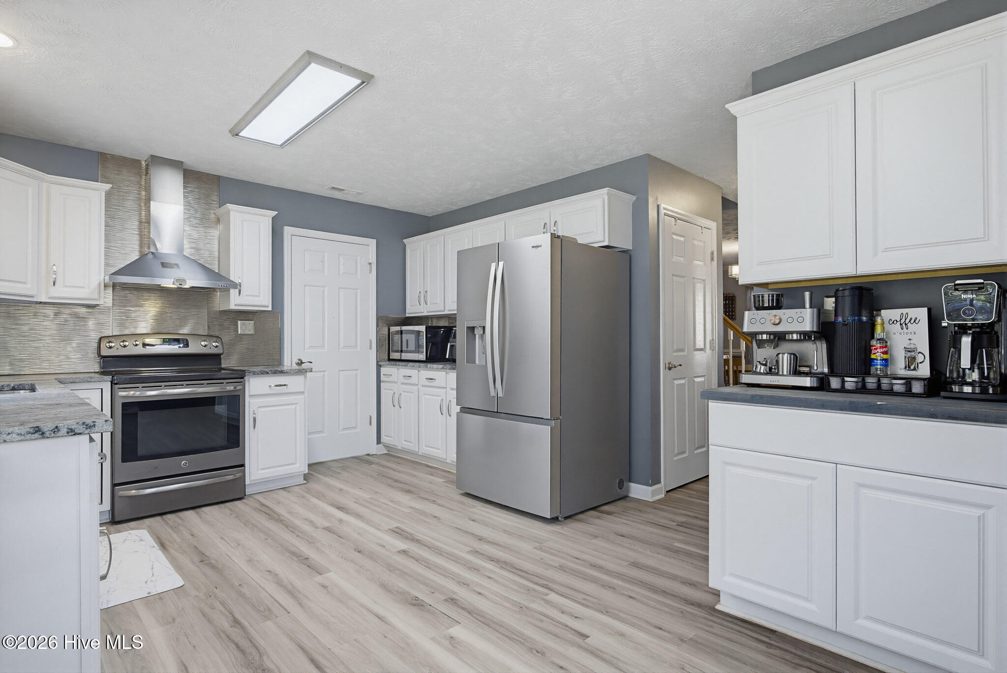 303 E Regent Court,Jacksonville