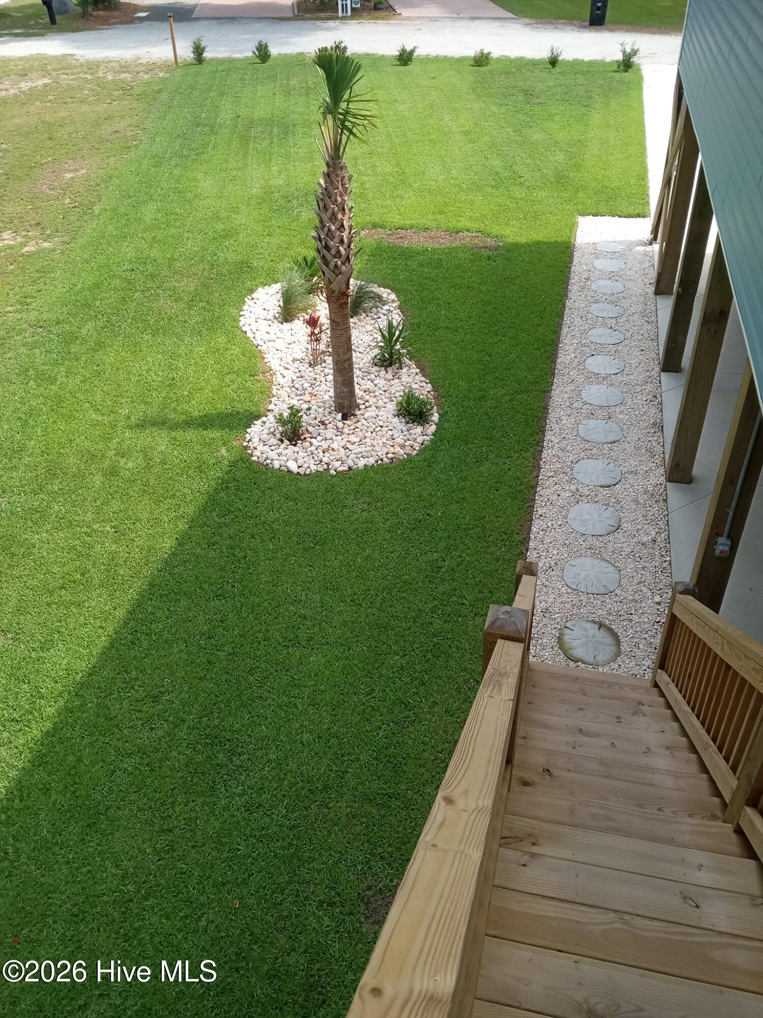 100547282 | Photo 11