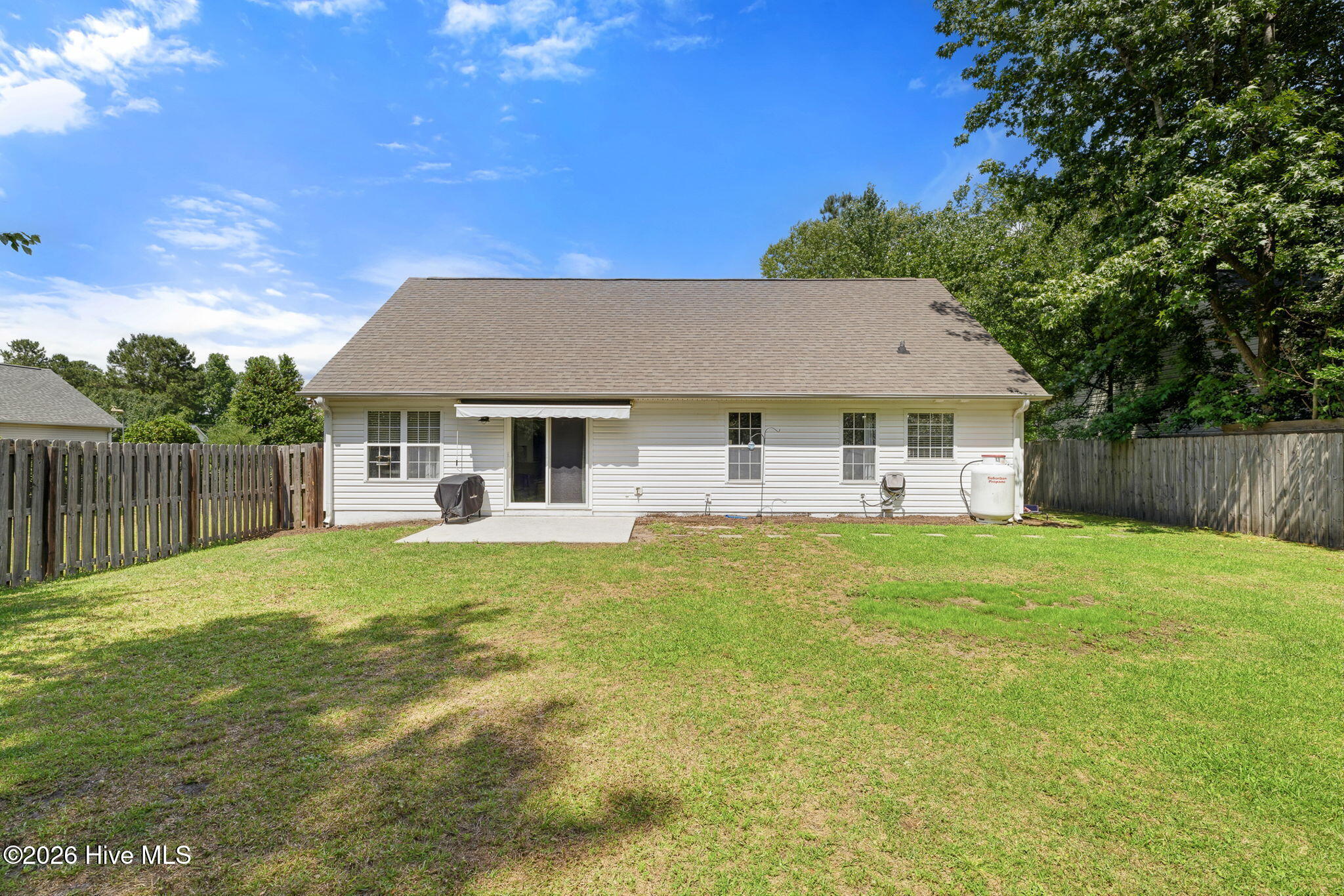41-web-or-mls-GI - 204 Bloomington Ln -