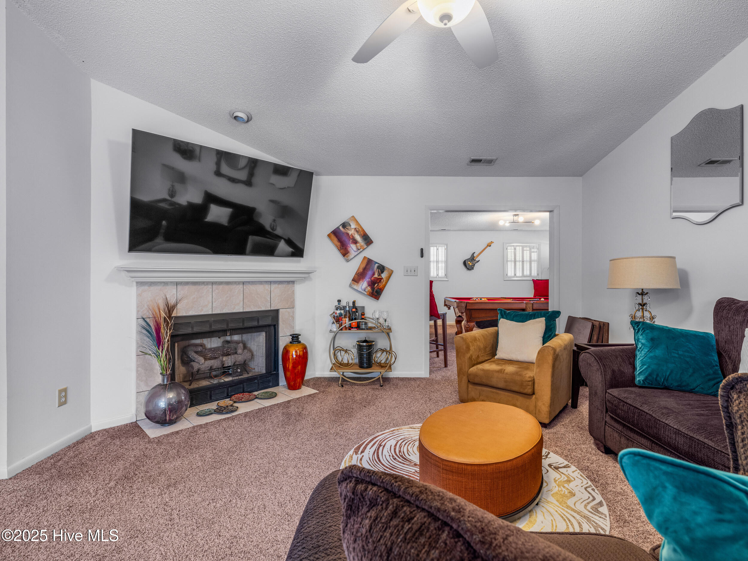 100538354 | Photo 12