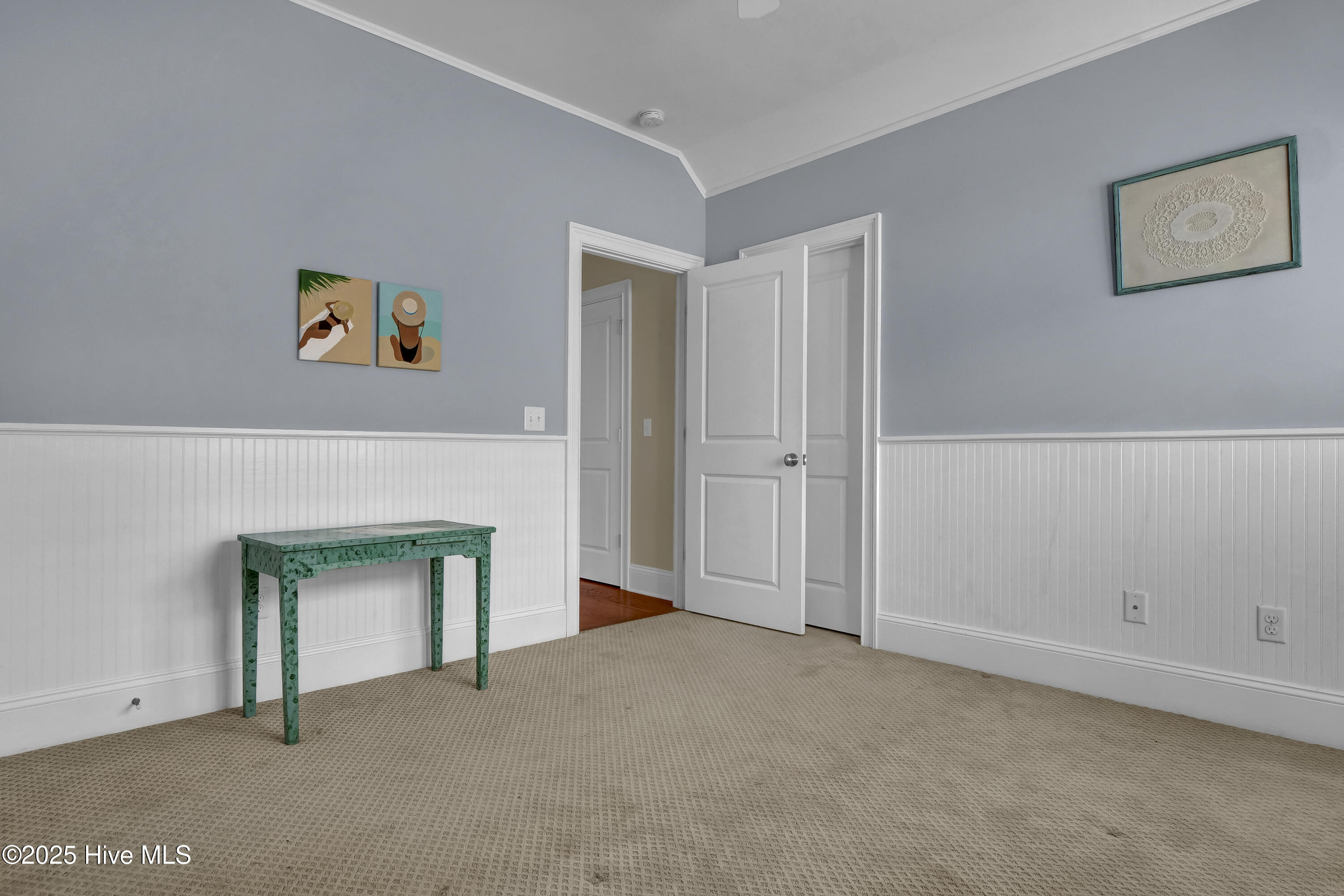 100504953 | Photo 31