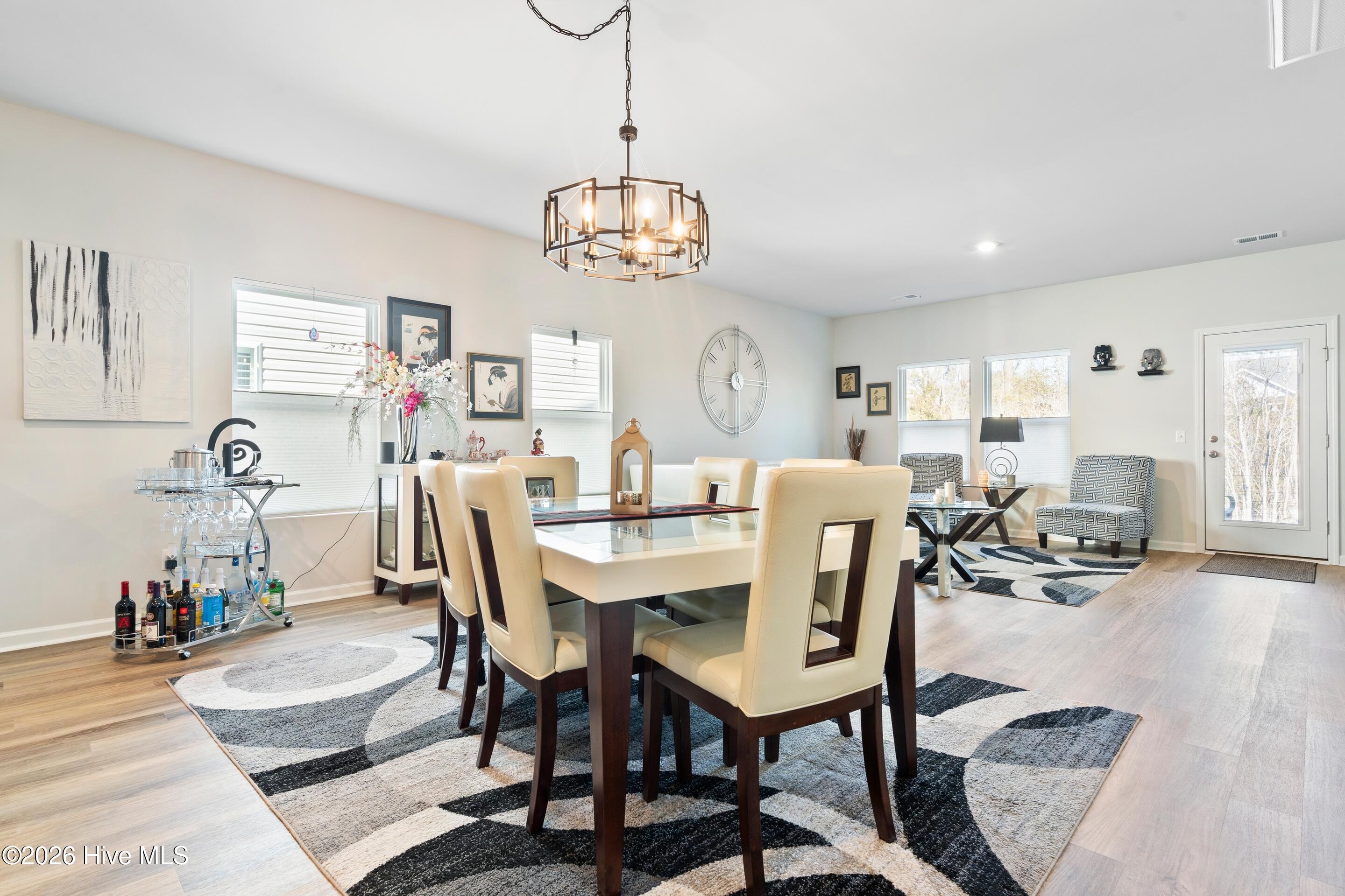 100550634 | Photo 11