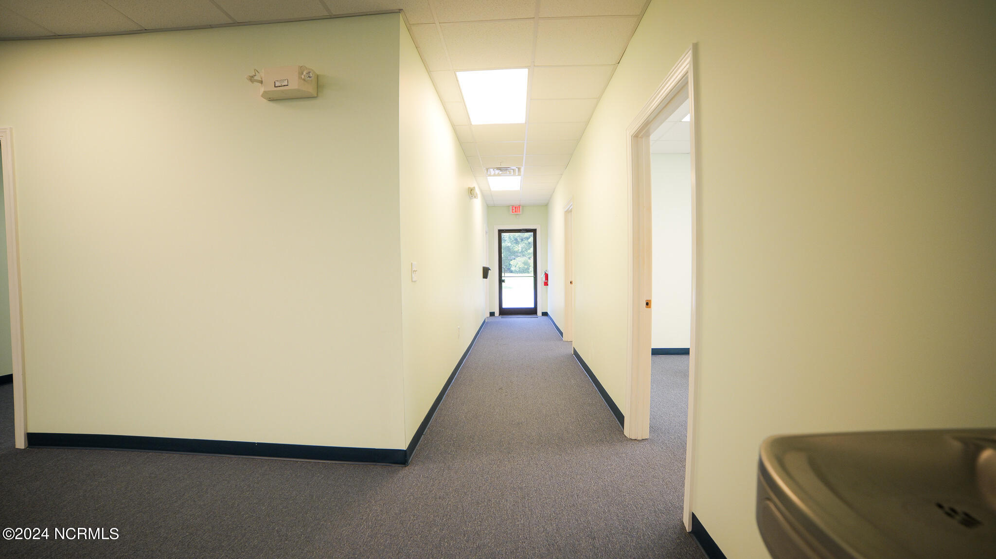 100461527 | Photo 28