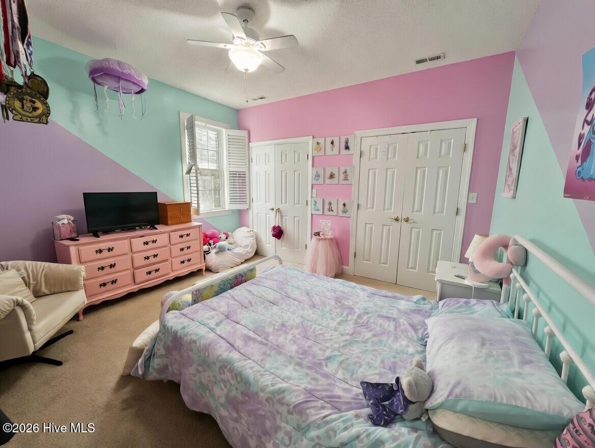 100563366 | Photo 18