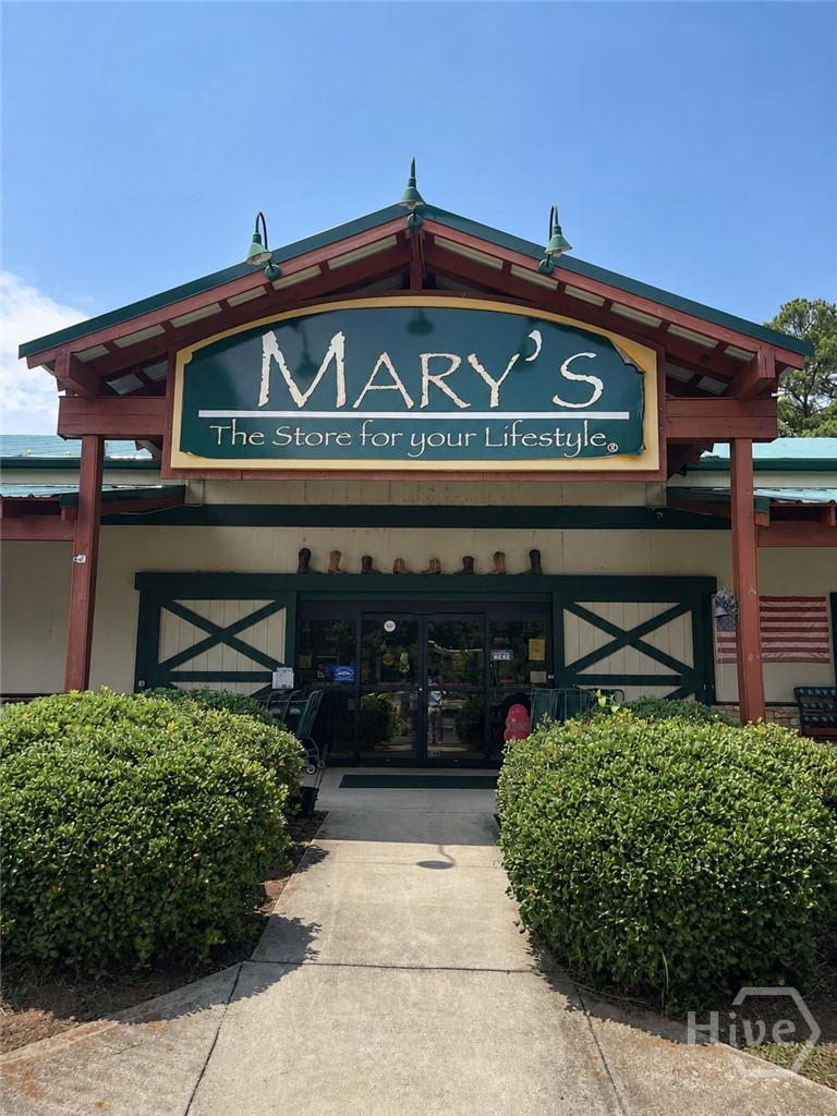 Building exterior and entrance on Atlanta Highway