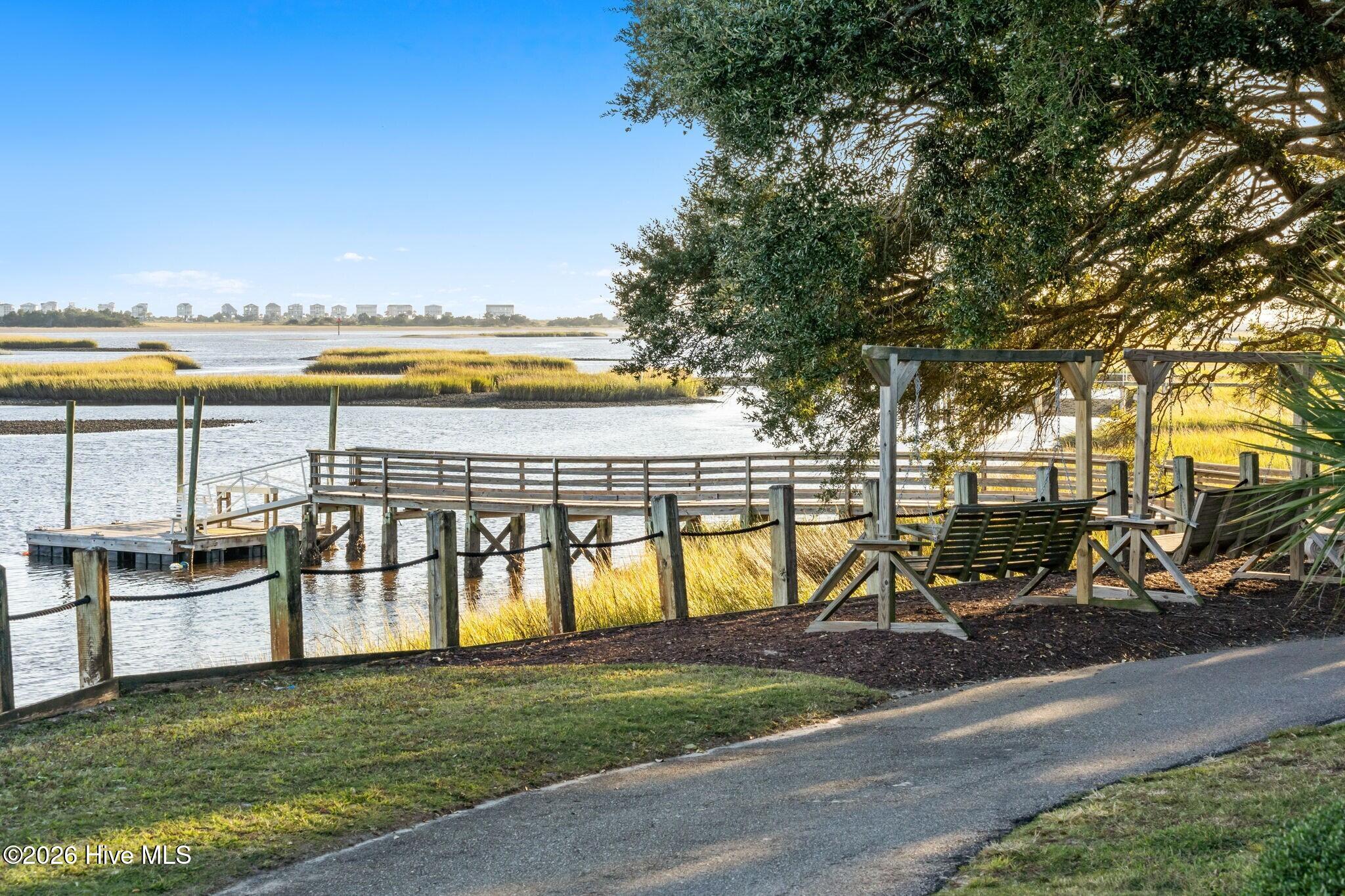 100568916 | Photo 83