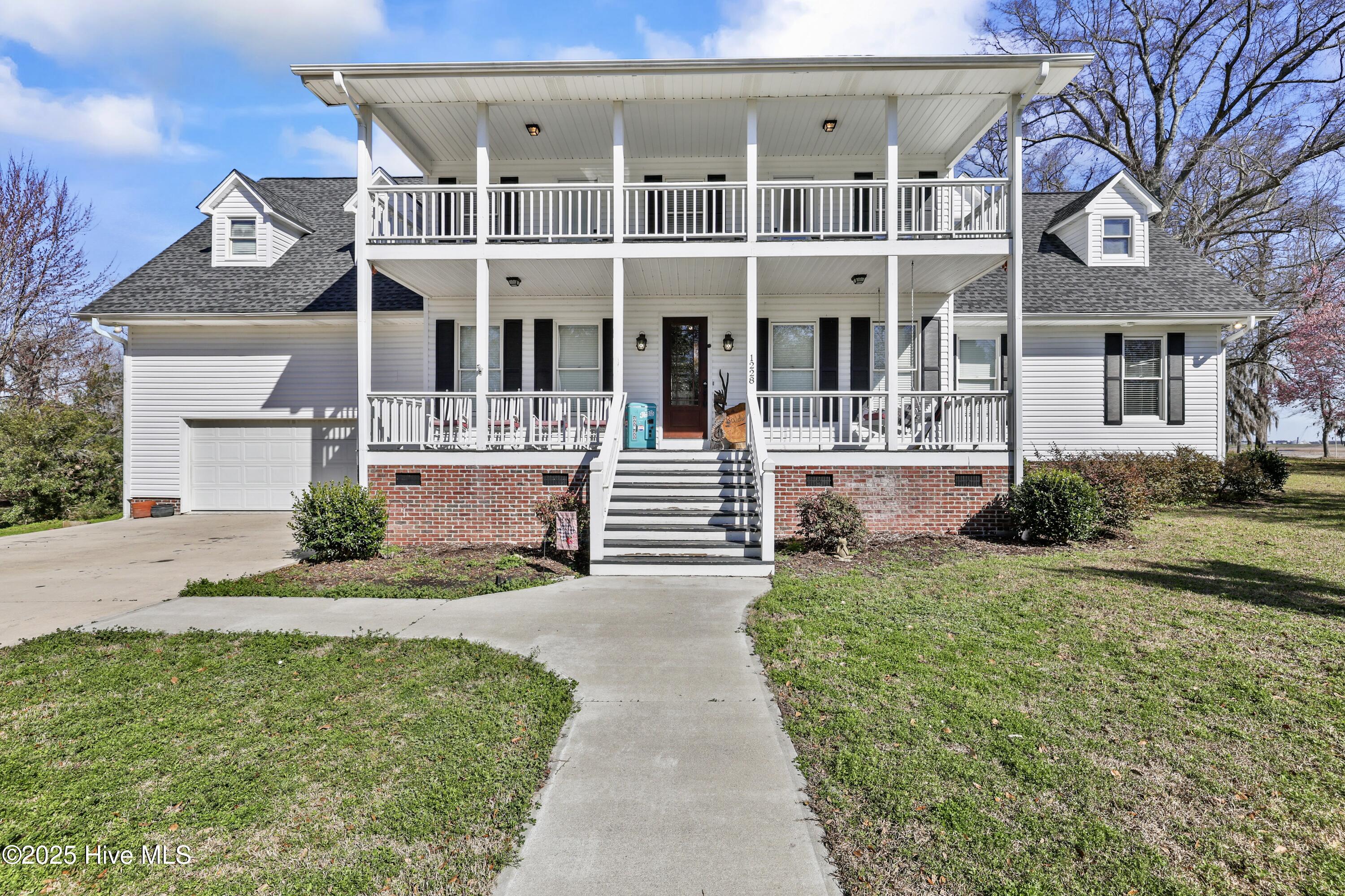 Homes for sale in Winnabow, NC | 1228 Liberty Landing Rd Se, Winnabow, NC 28479 | MLS# 100494735