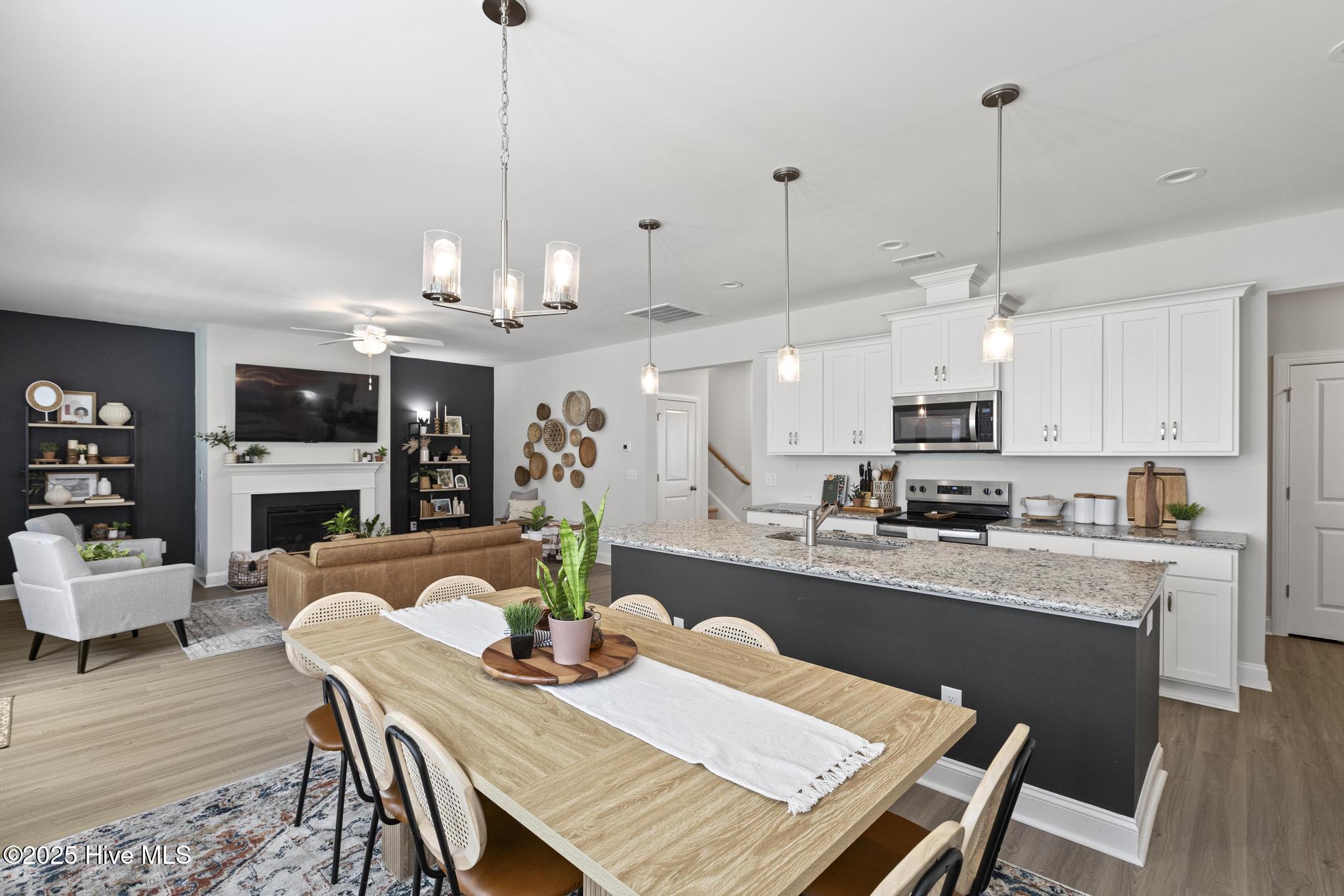 100516290 | Photo 17