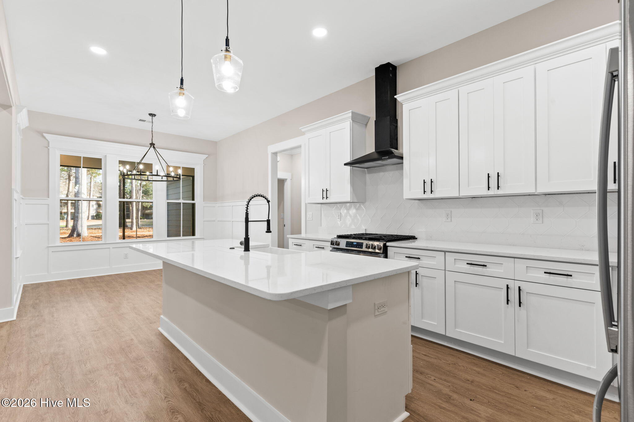 100558112 | Photo 13