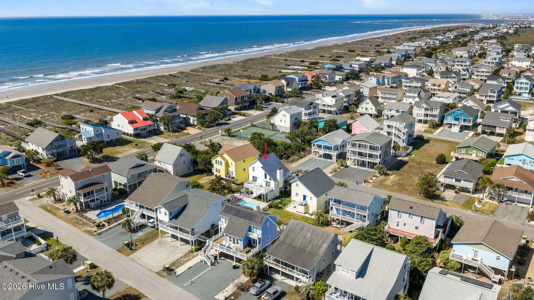 100568335 | Photo 33