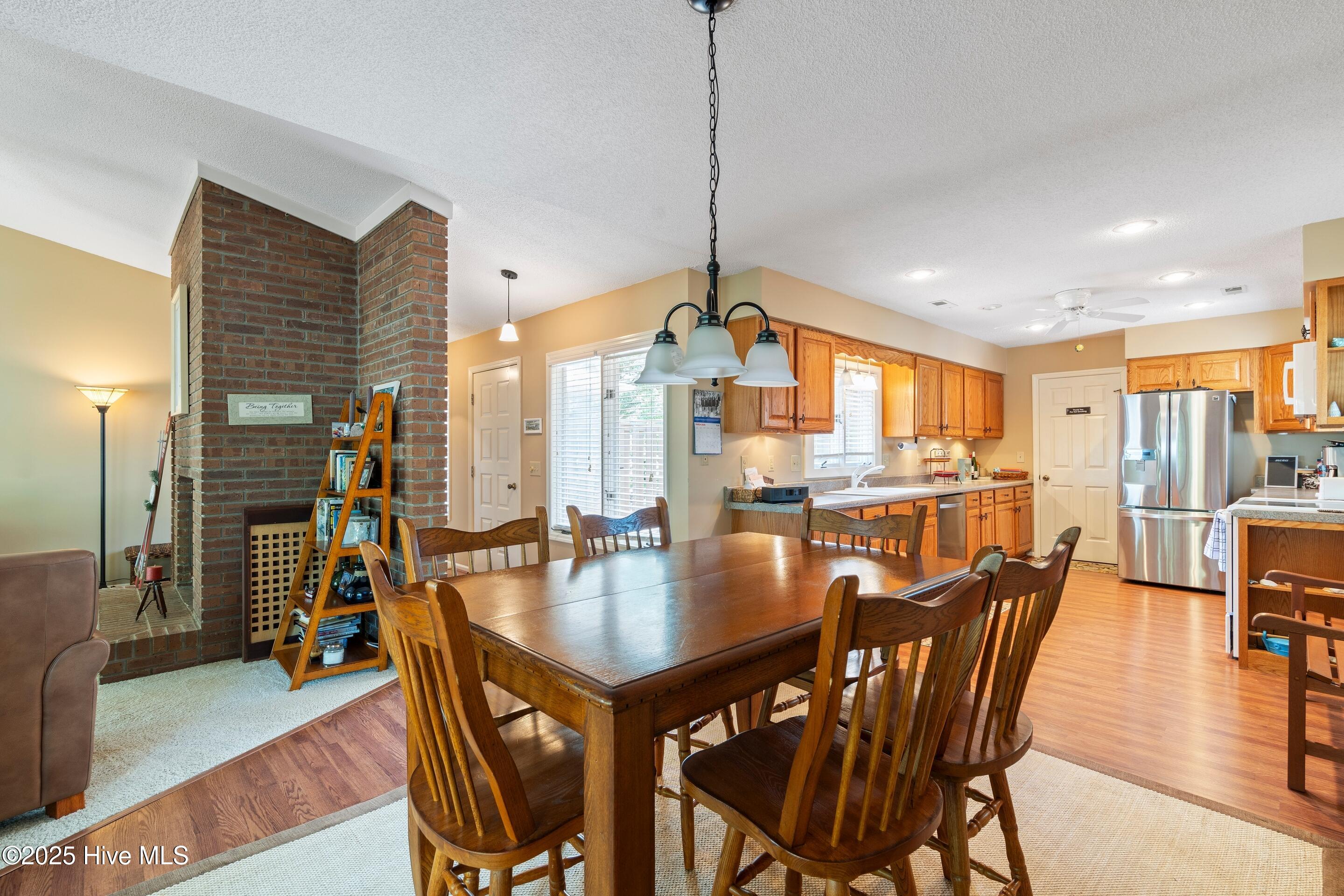 100517160 | Photo 19