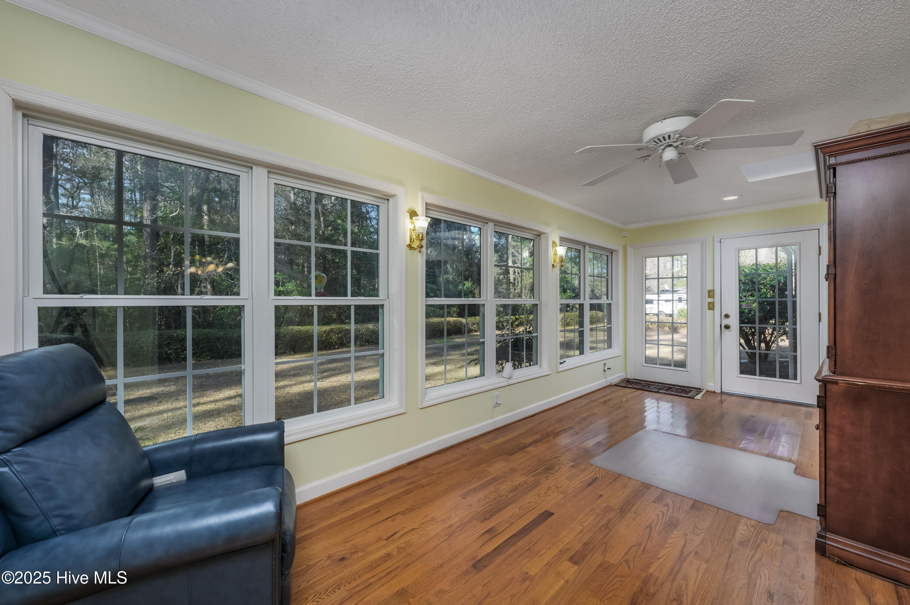 100484666 | Photo 10