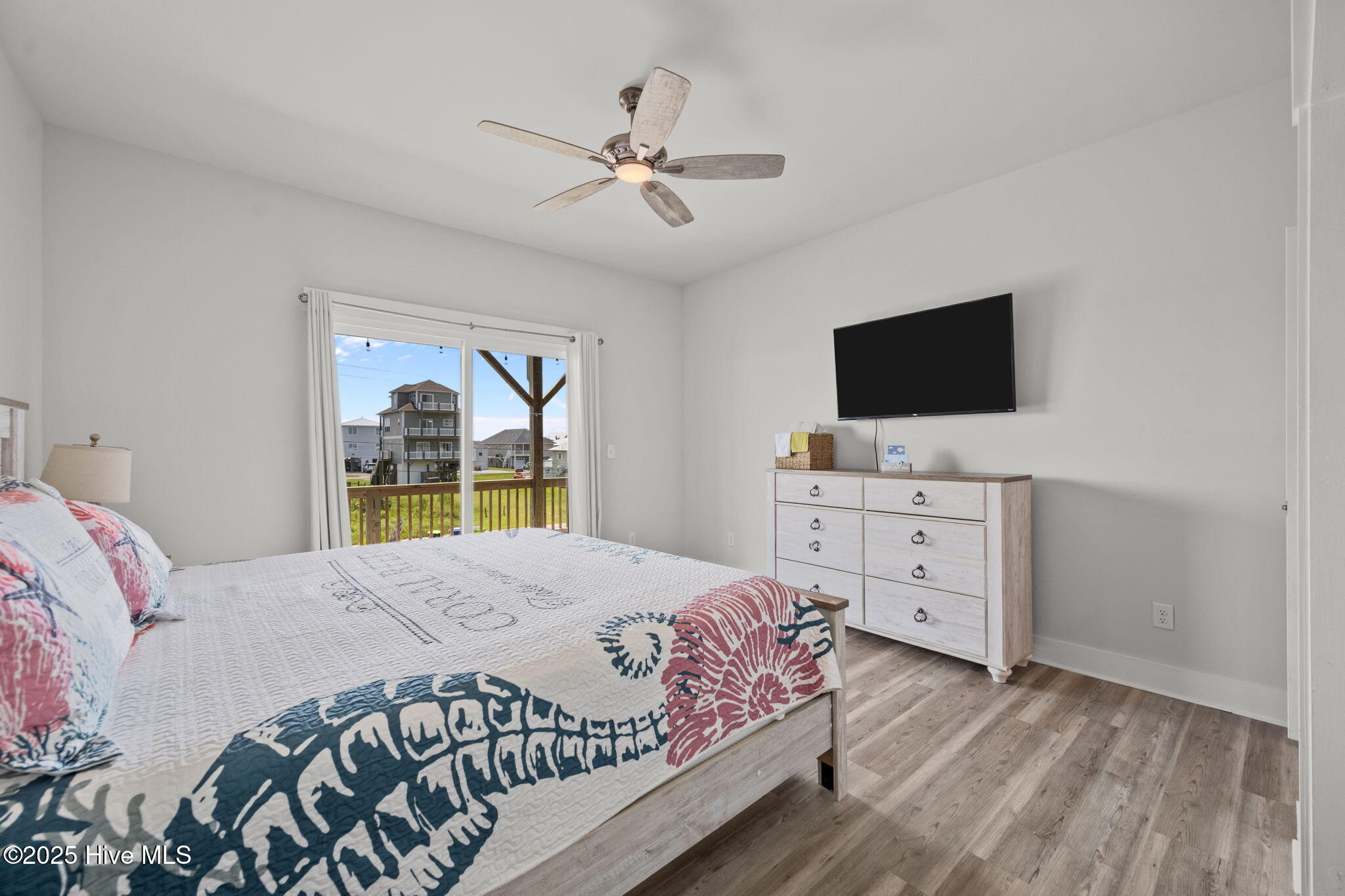 100522252 | Photo 24