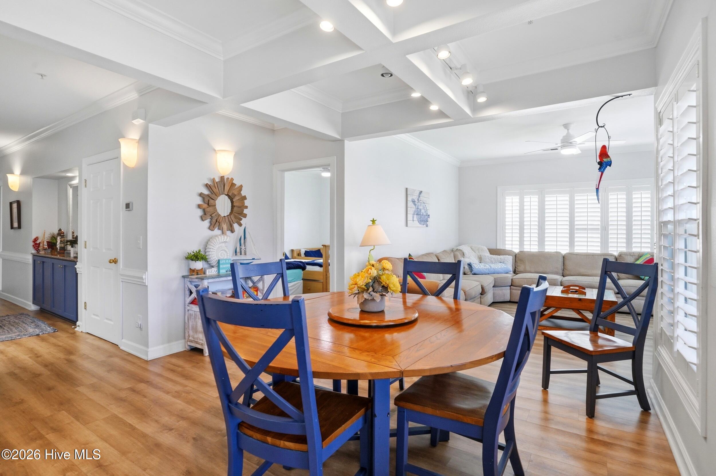 100567598 | Photo 13