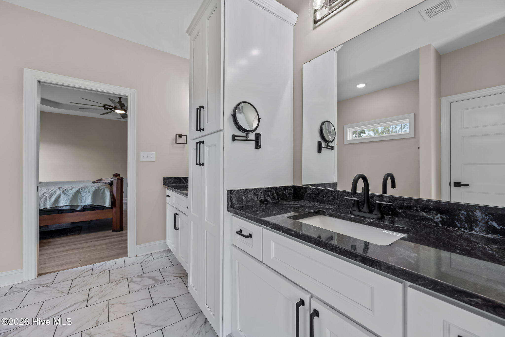 100564402 | Photo 31