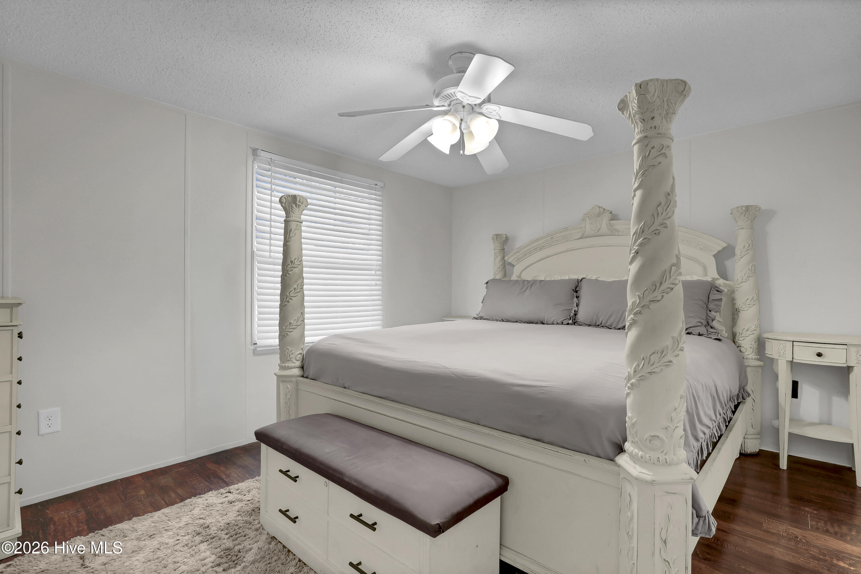 100558020 | Photo 31