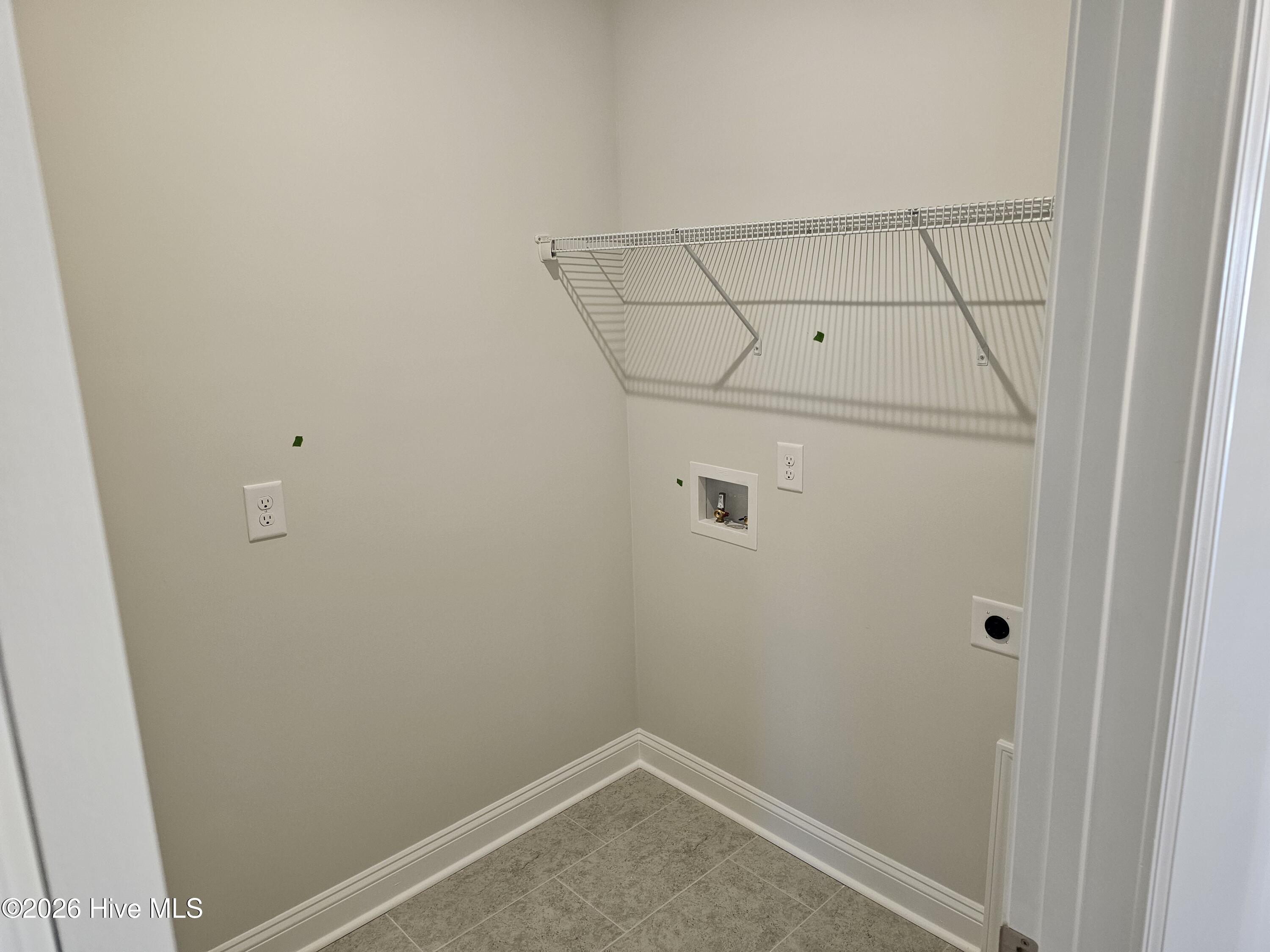 100540588 | Photo 16