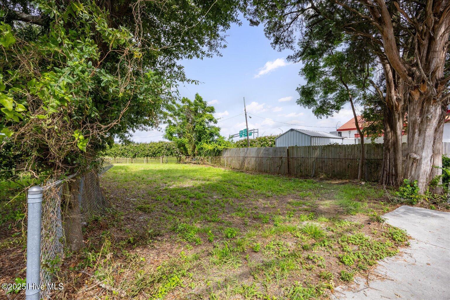 100519890 | Photo 13