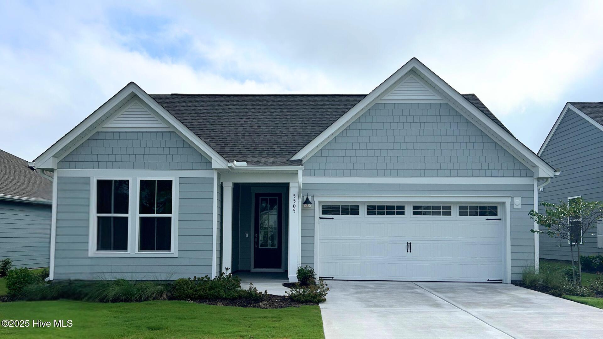 100487801 | Photo 18