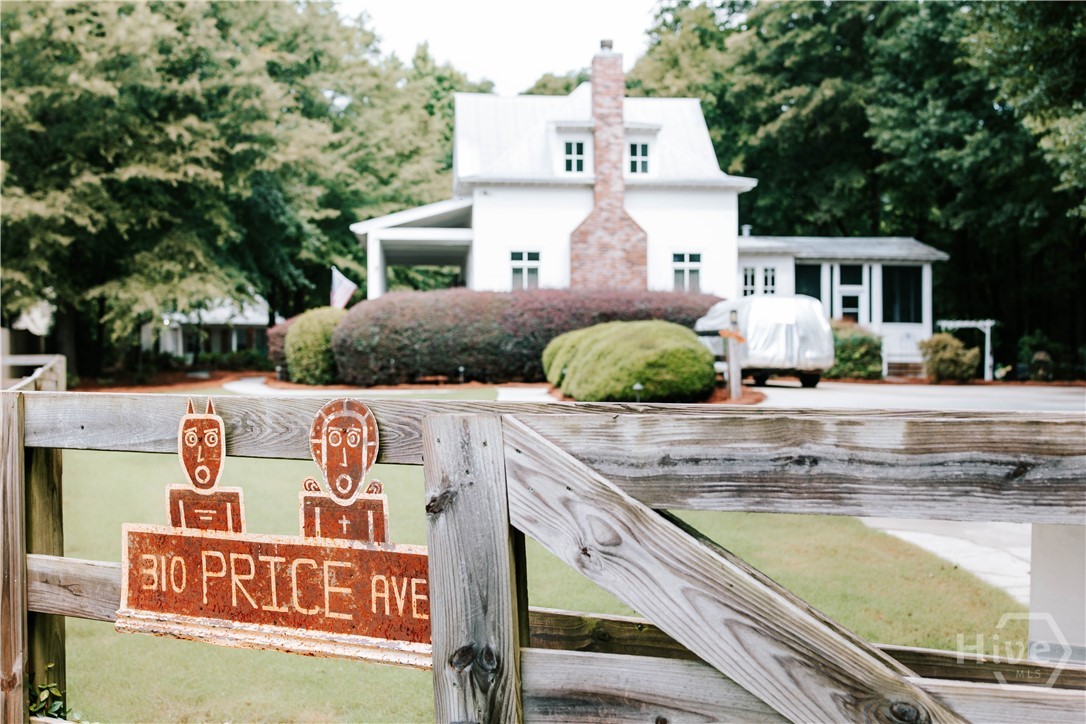 310 Price Avenue