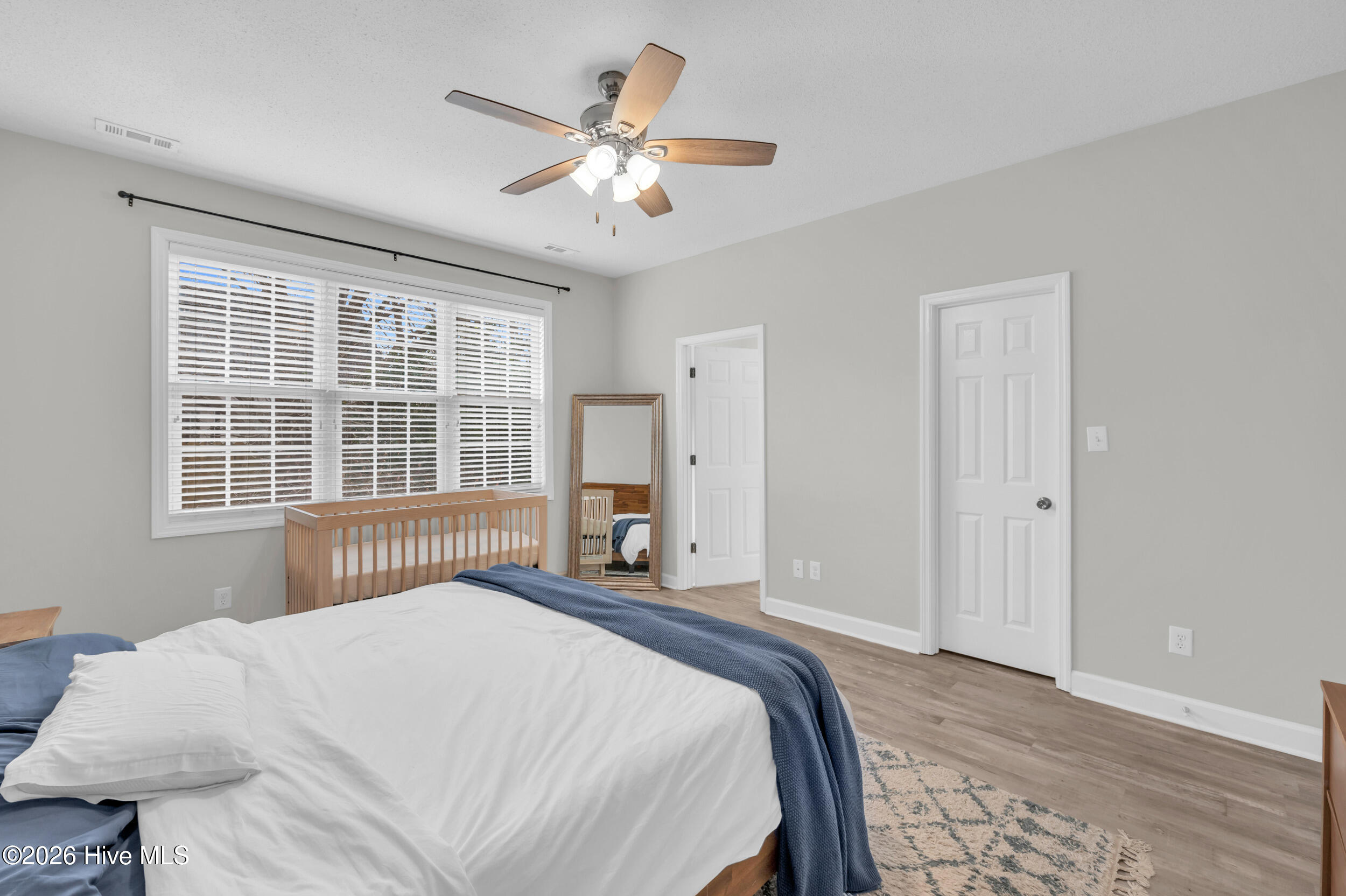 100554292 | Photo 19