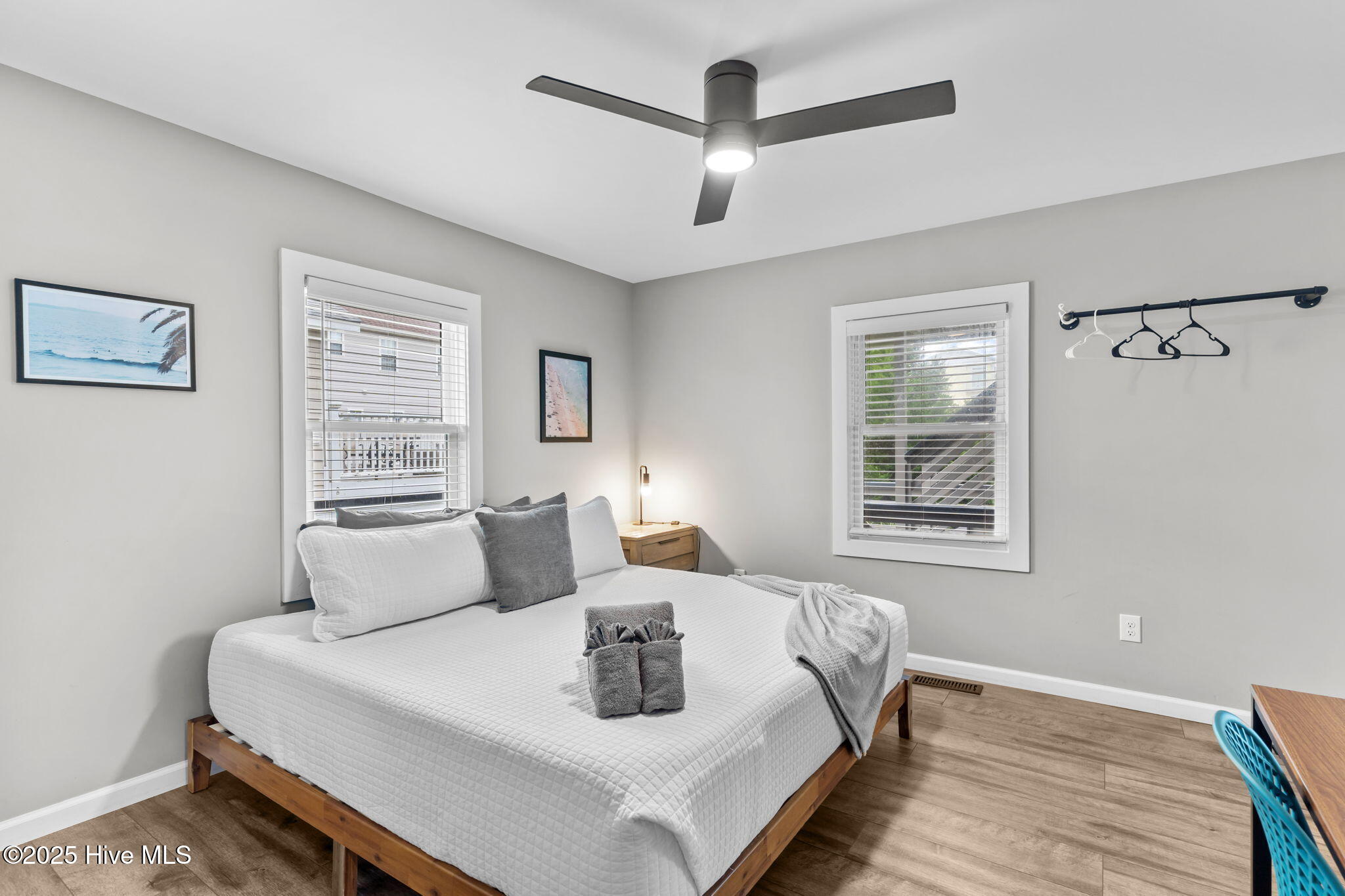 100526073 | Photo 18