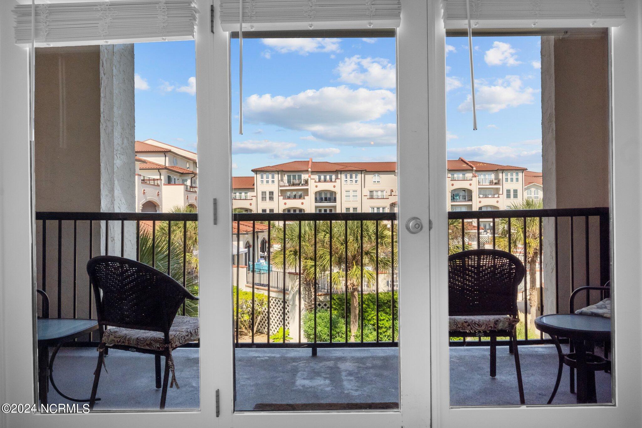 100461796 | Photo 19