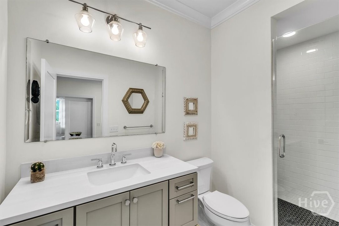 Upstairs bathroom services 3 of the 4 upstairs bedrooms.