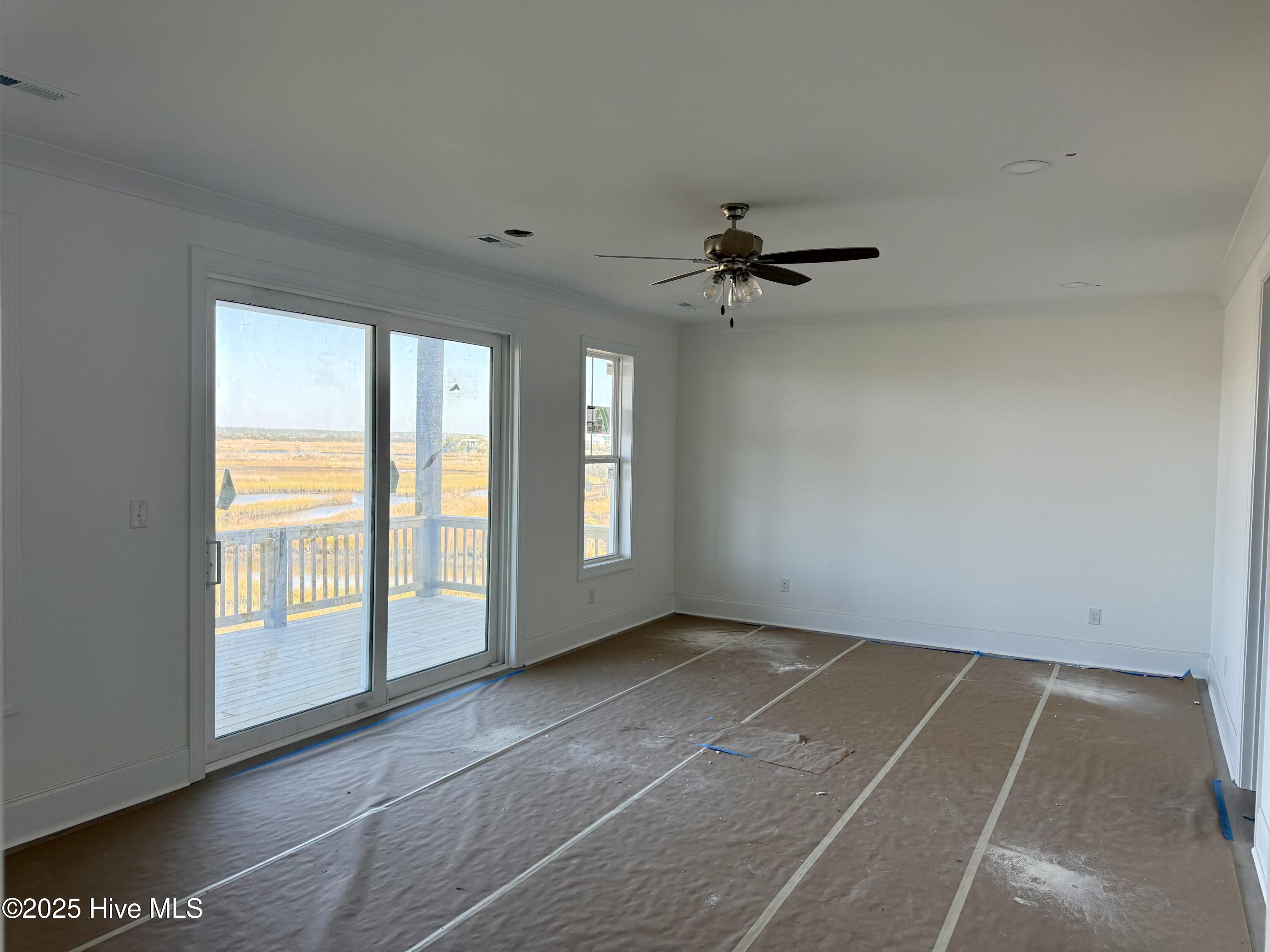 100496127 | Photo 13