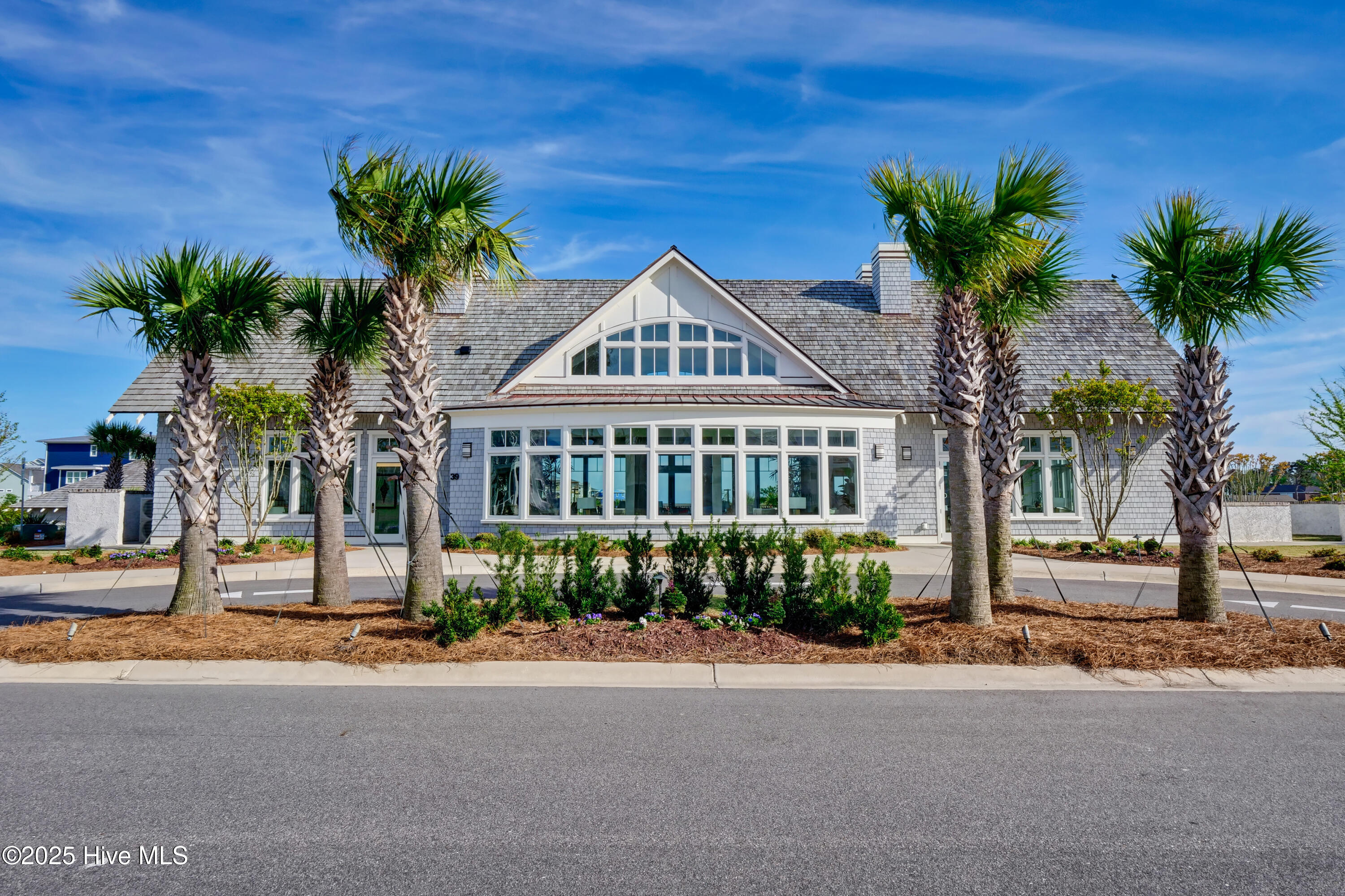 100557046 | Photo 49