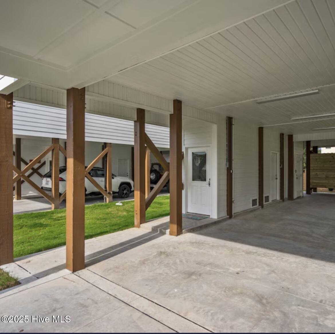 100517488 | Photo 31