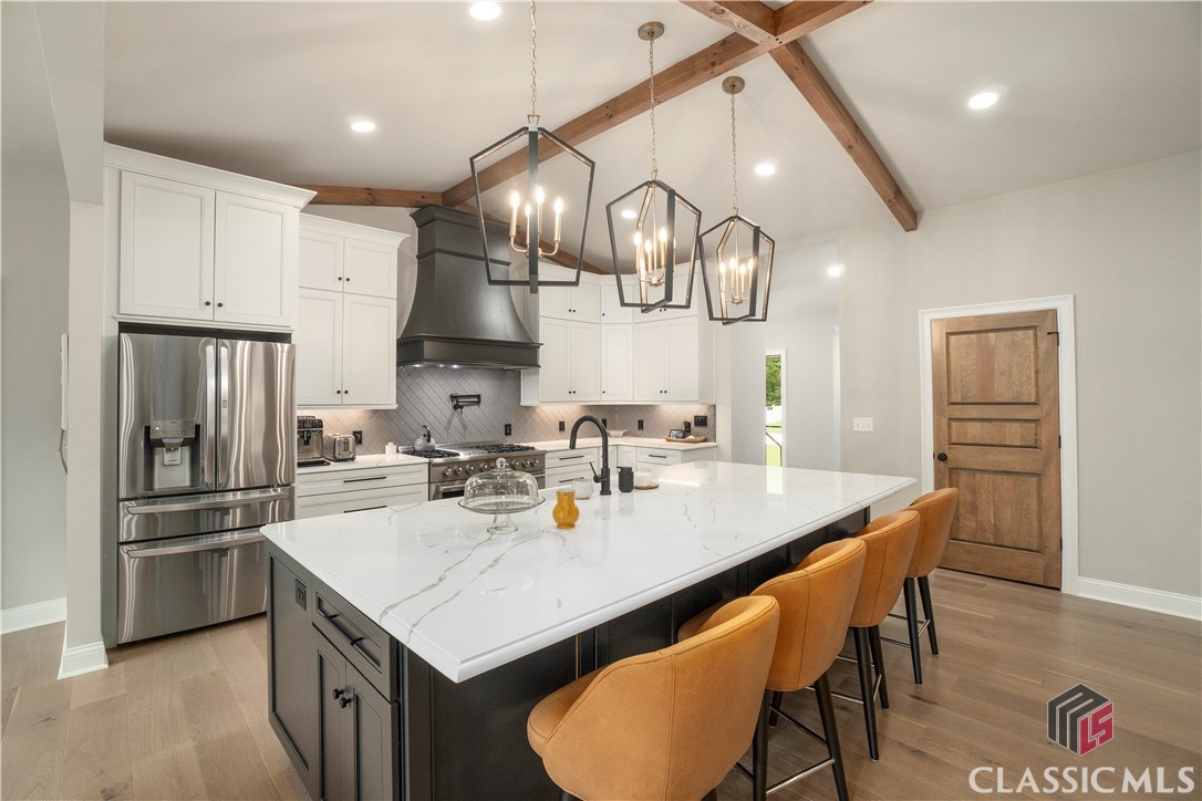 1041 Hollow Creek Way