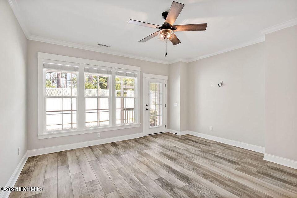 100514190 | Photo 18